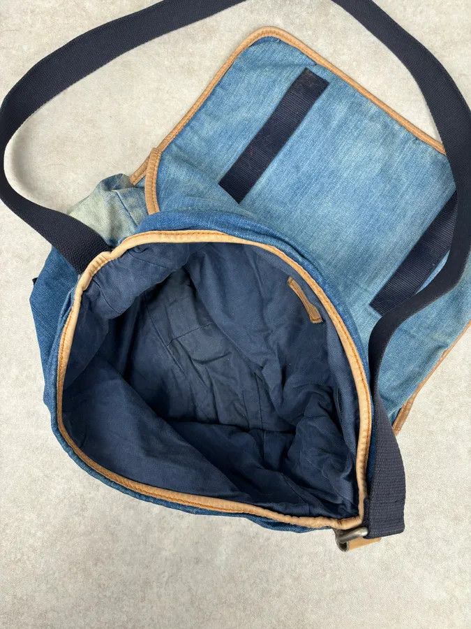 Dolce & Gabbana 2000s Dolce & Gabbana Blue Denim Extreme Shoulder Bag Size ONE SIZE - 9 Thumbnail