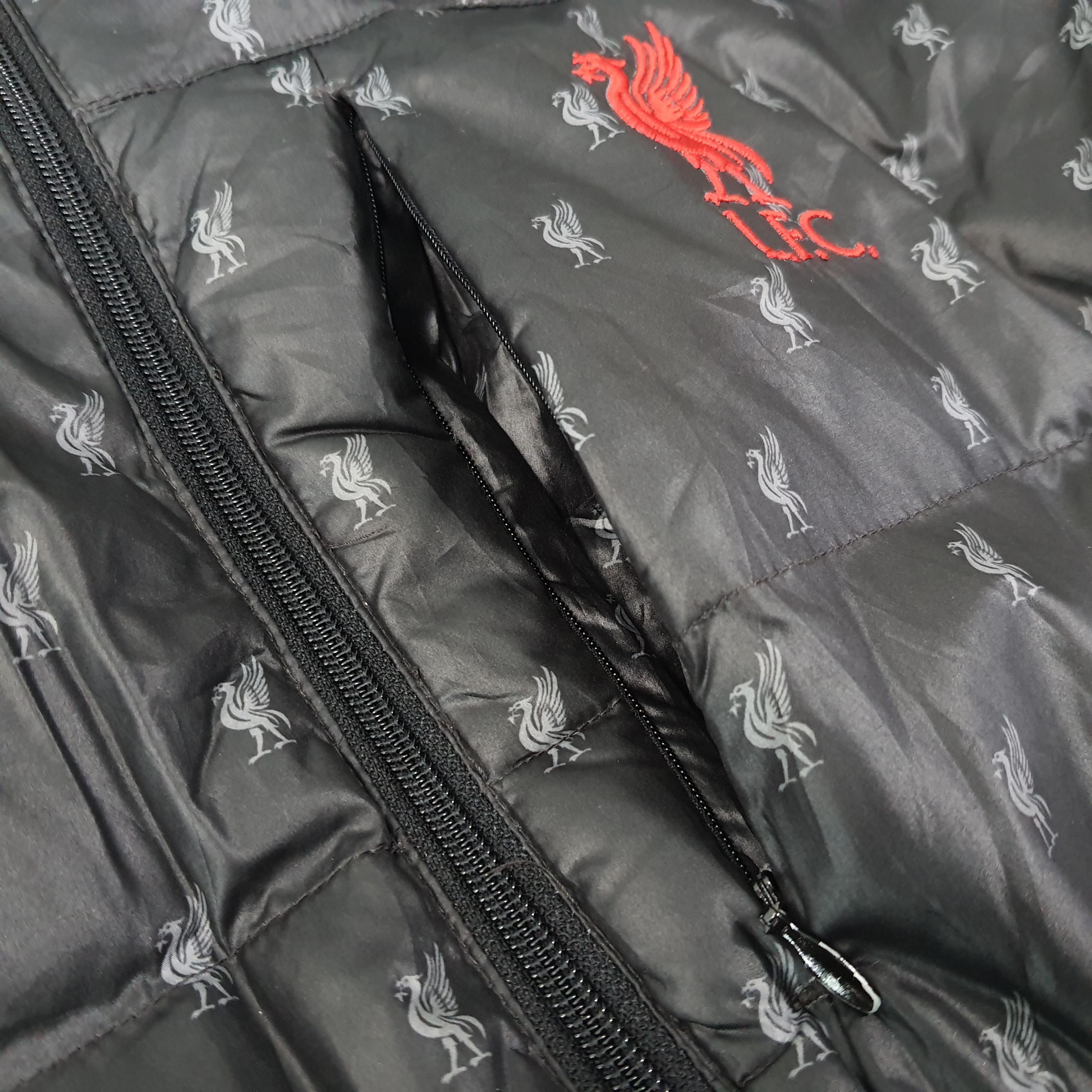 Adidas Vintage Adidas Liverpool F.C Puffer Jacket C262N5 Size US L / EU 52-54 / 3 - 4 Thumbnail