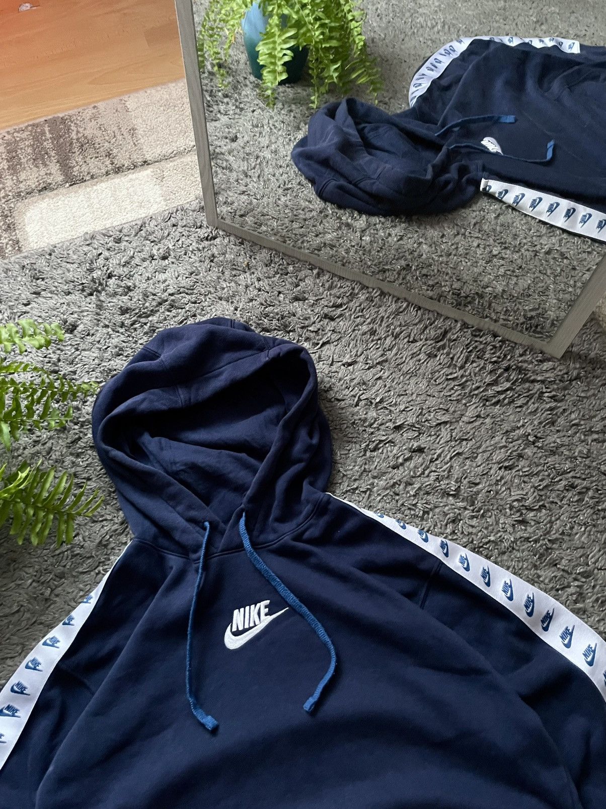 Nike × Vintage 00s Nike Hoodie Streetwear Center Logo Drill Swoosh Vintage Size US S / EU 44-46 / 1 - 9 Thumbnail
