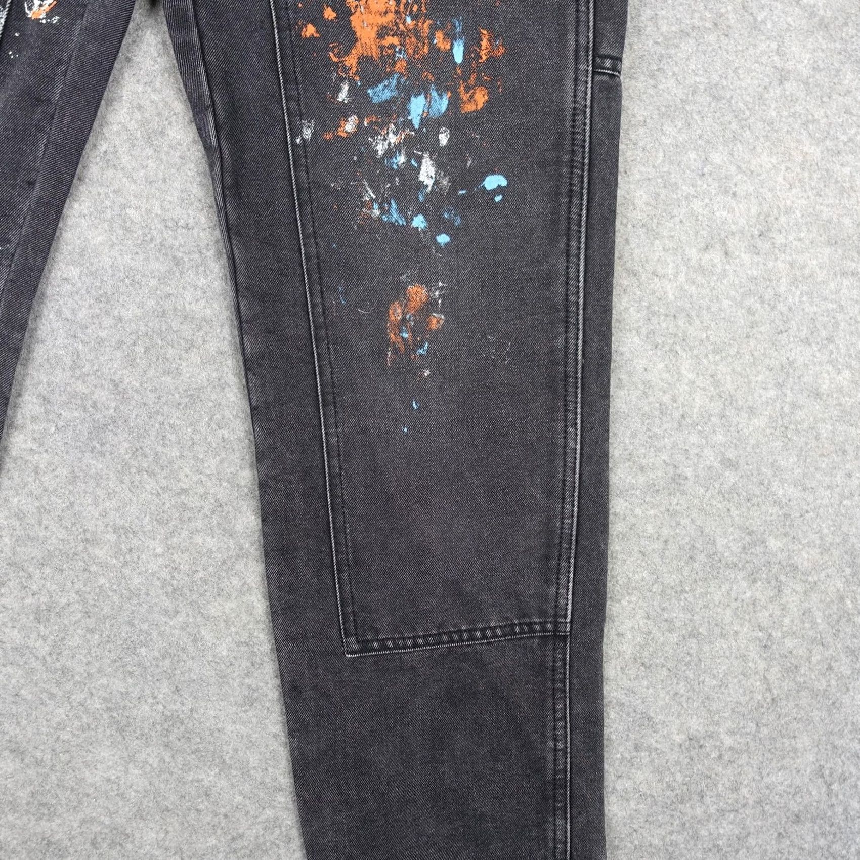 Vintage VINTAGE No Boundaries Jeans Mens 30x27 Gray Charcoal Paint Splatter Relaxed Carpenter Shirt Jeans Pants Mens Beige Black White Gray 90s Size US 30 / EU 46 - 5 Thumbnail