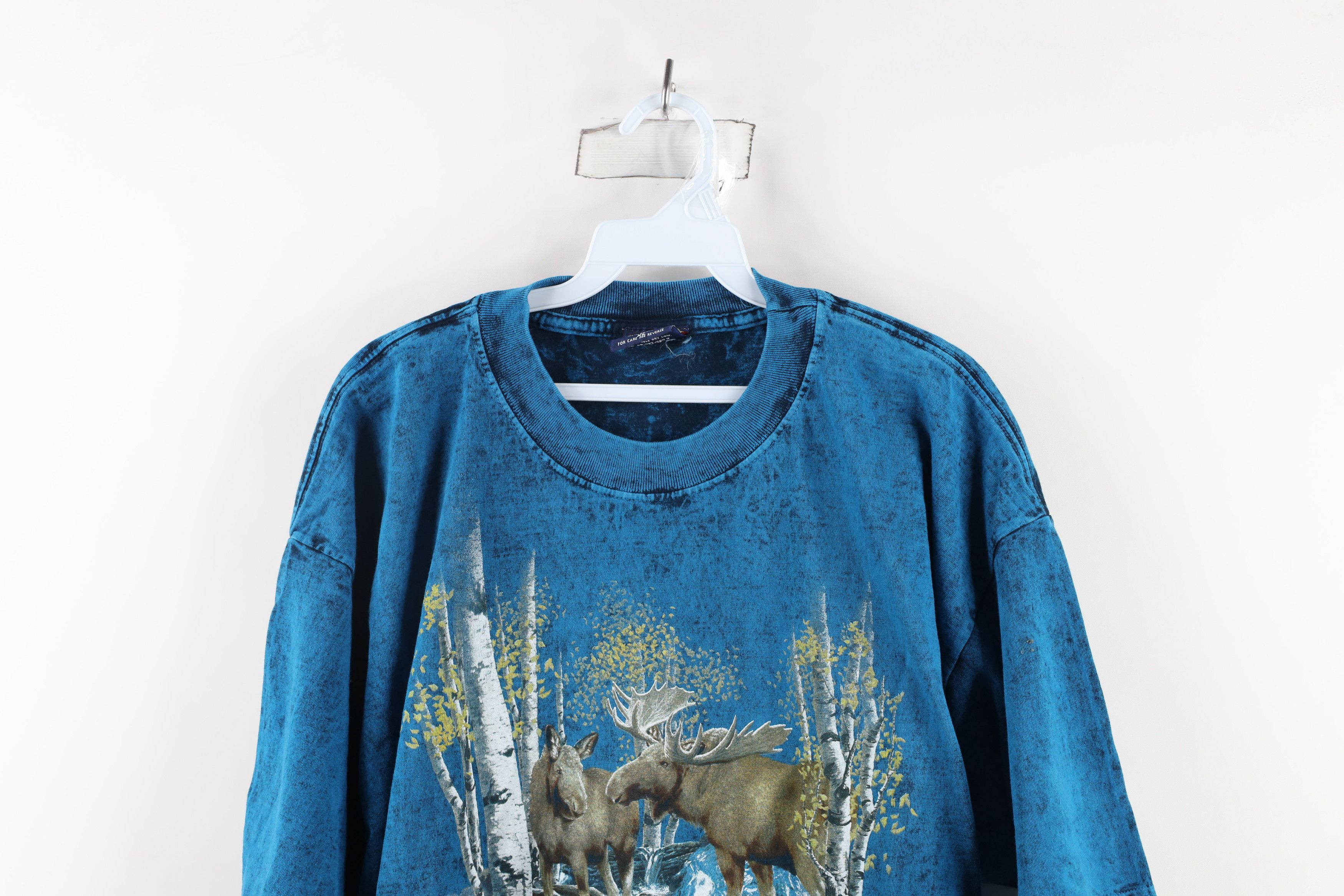 Vintage Vintage 90s Streetwear Alaska Moose Nature Acid Wash T-Shirt Size US XL / EU 56 / 4 - 2 Thumbnail