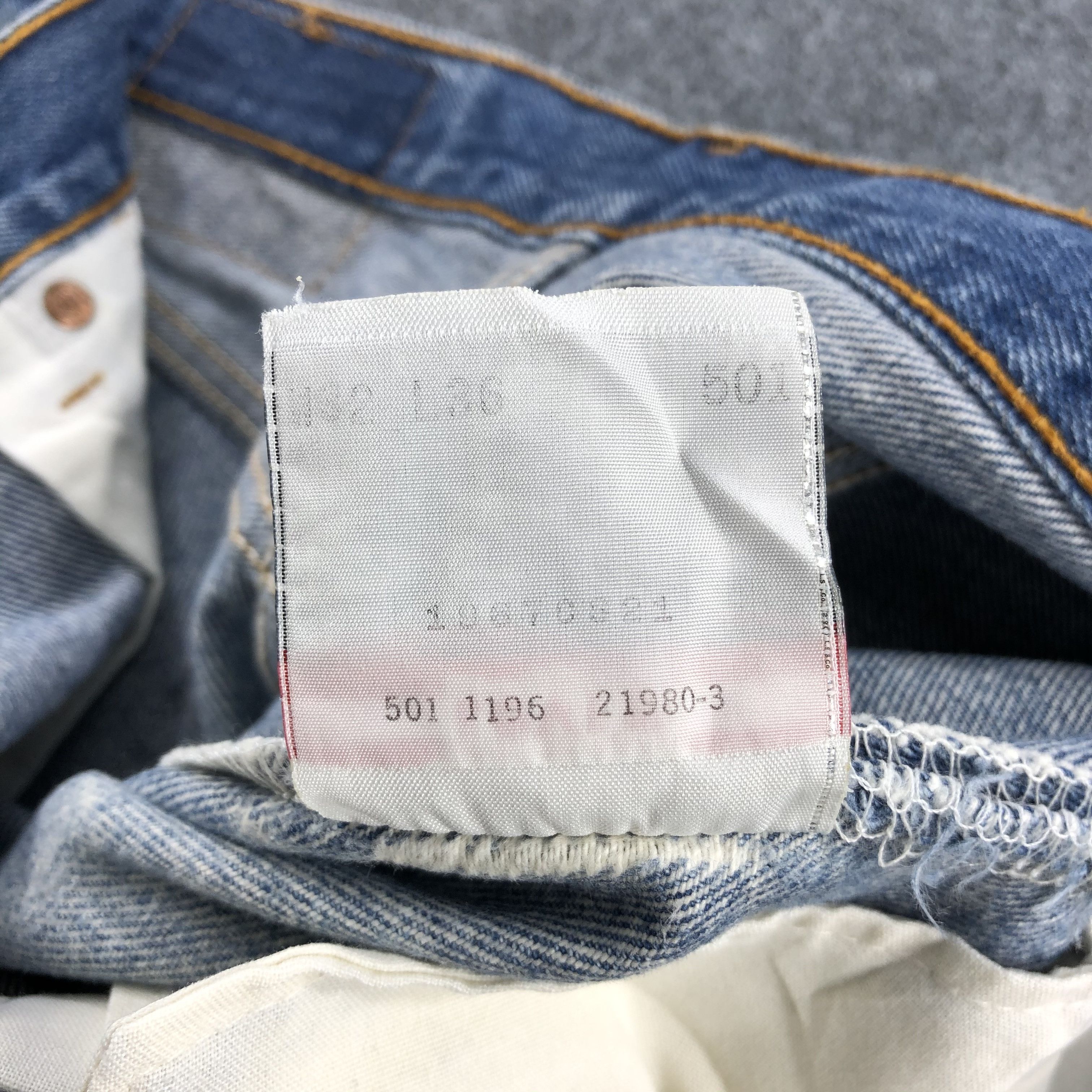 Levi's × Vintage 90s Vintage Levis 501 Jeans-JM852 Size US 31 - 11 Thumbnail