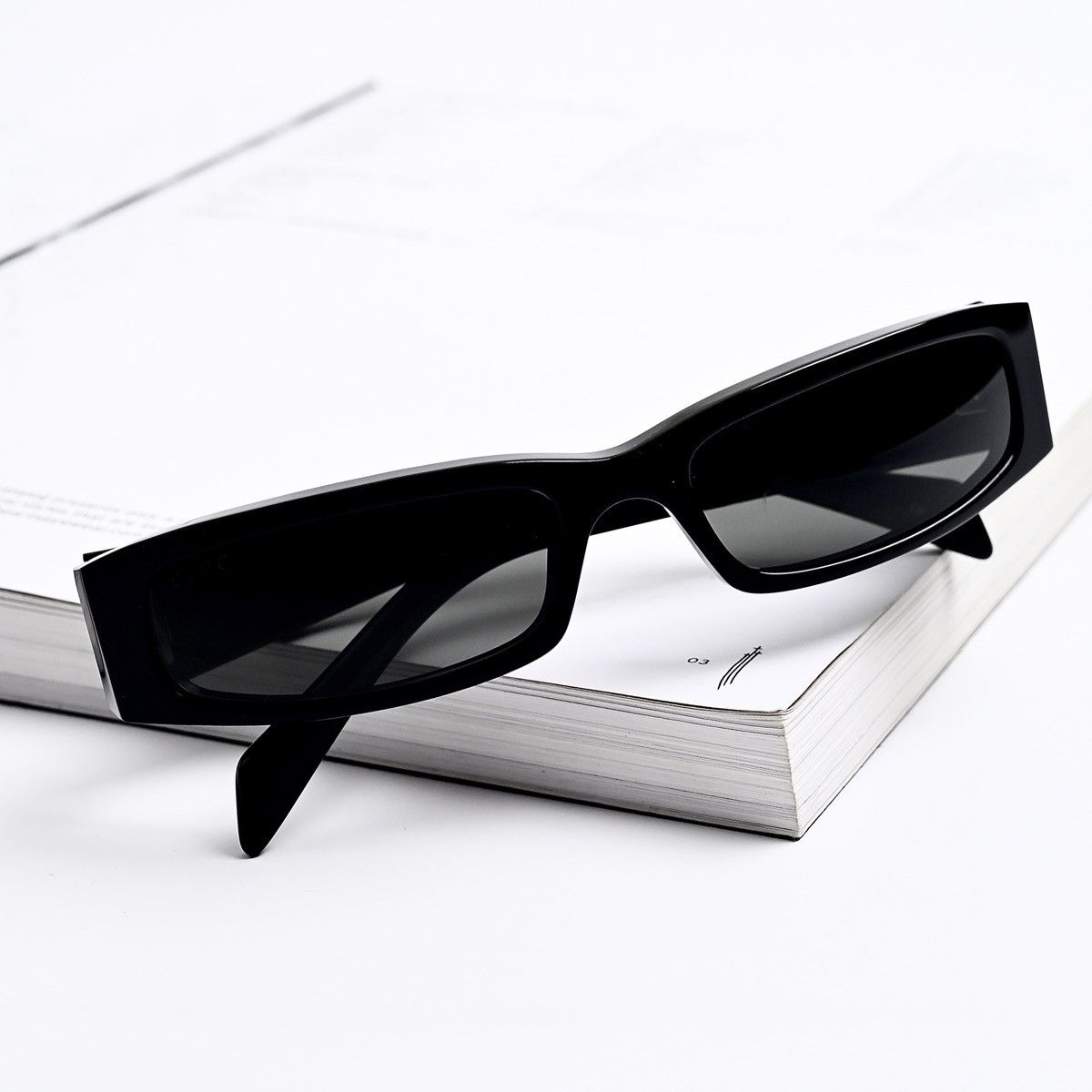 Gucci GUCCI GG1778S 001 SUNGLASSES Size ONE SIZE - 9 Thumbnail