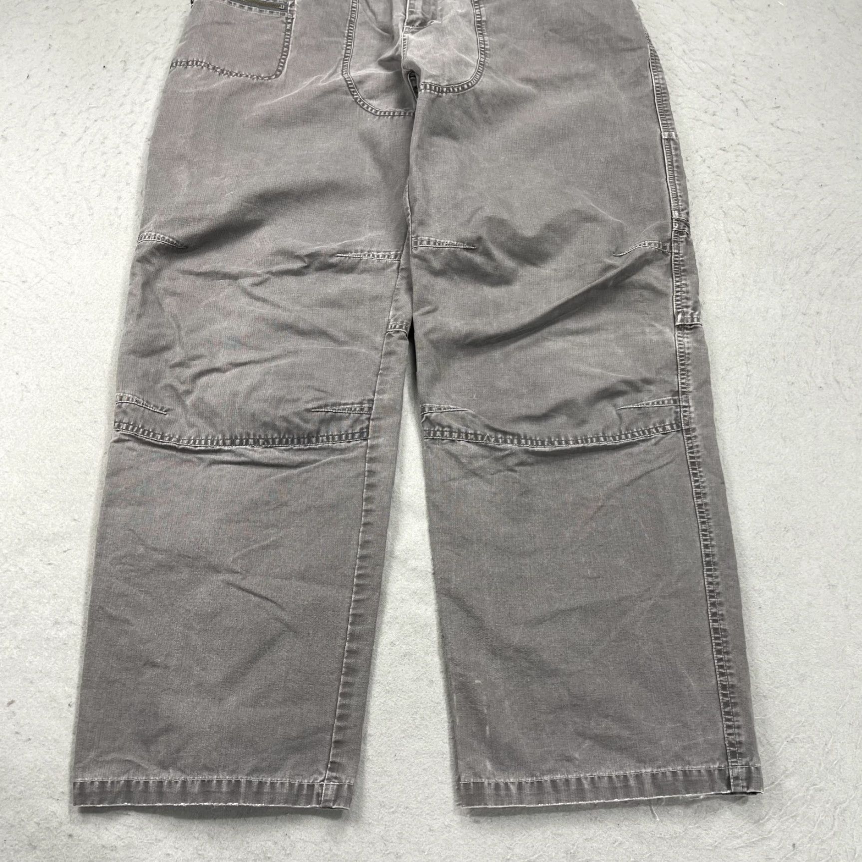 Logo 7 KUHL Outkast Pants Mens 38x32 Gray Workwear Vintage Logo Cotton Canvas Straight Chino Pants Mens Regular 38 32 Gray Logo Pockets Vintage? Size US 38 / EU 54 - 3 Thumbnail