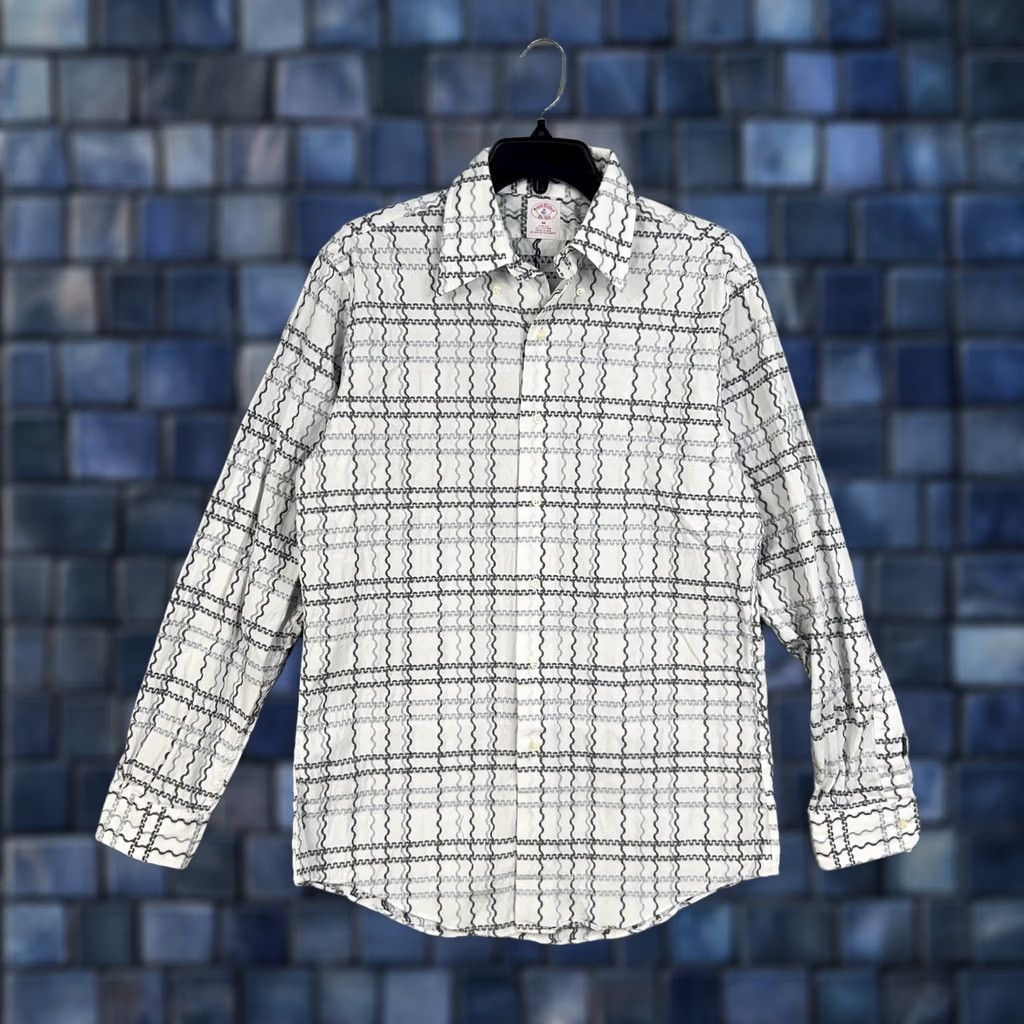 Brooks Brothers Vintage Brooks Brothers Shirt Mens Medium White Gray Plaid Slim Fit USA Made Size US M / EU 48-50 / 2 - 1 Thumbnail