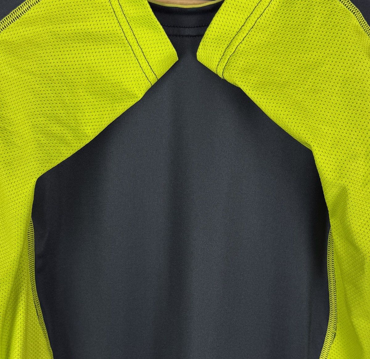 Nike Nike Pro Combat Hypercool Compression Short Sleeve Top Shirt Size US L / EU 52-54 / 3 - 7 Thumbnail