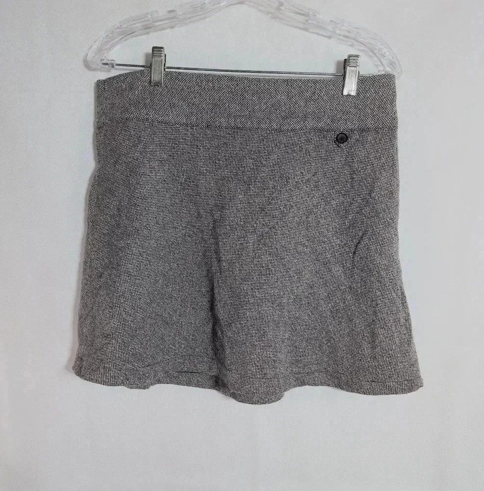 Gap Gray Tweed Wool Blend Mini Skirt with Button by The Gap Size 30" / US 8 / IT 44 - 2 Thumbnail