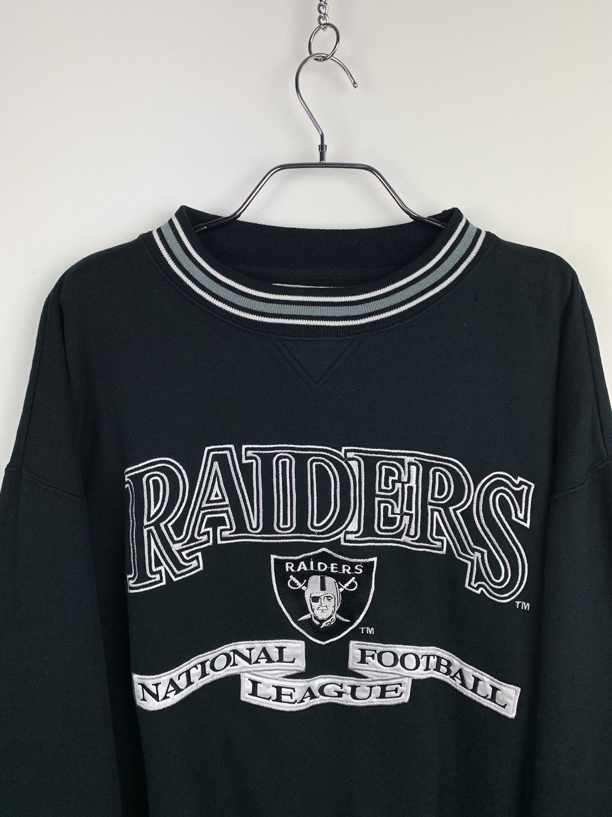 NFL × Vintage Vintage NFL Oakland Raiders Sweatshirt XL Size Size US XL / EU 56 / 4 - 3 Thumbnail