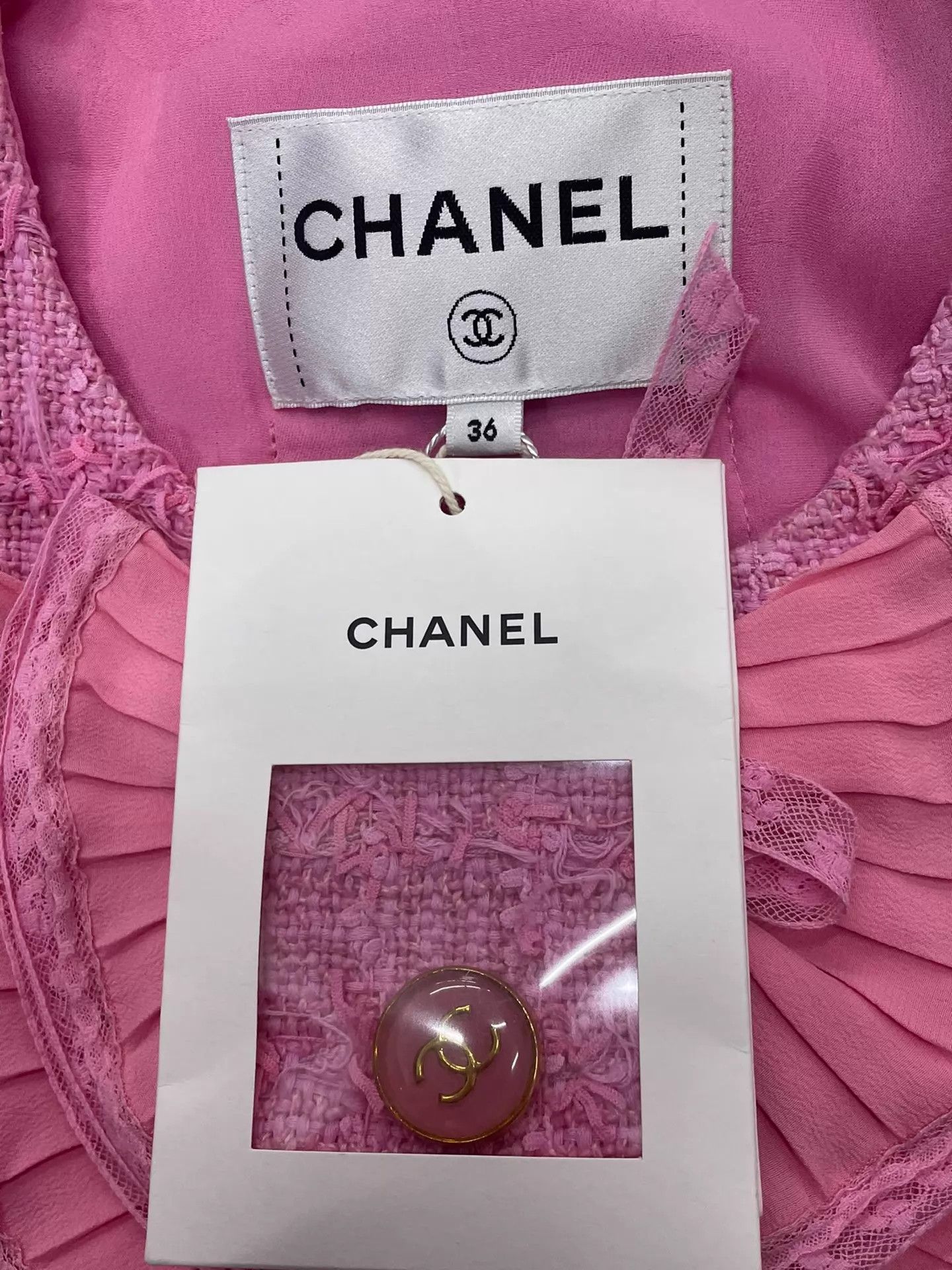 Chanel Chanel Women's Pink Tweed Bow Jacket Size 36 Size XS / US 0-2 / IT 36-38 - 4 Thumbnail