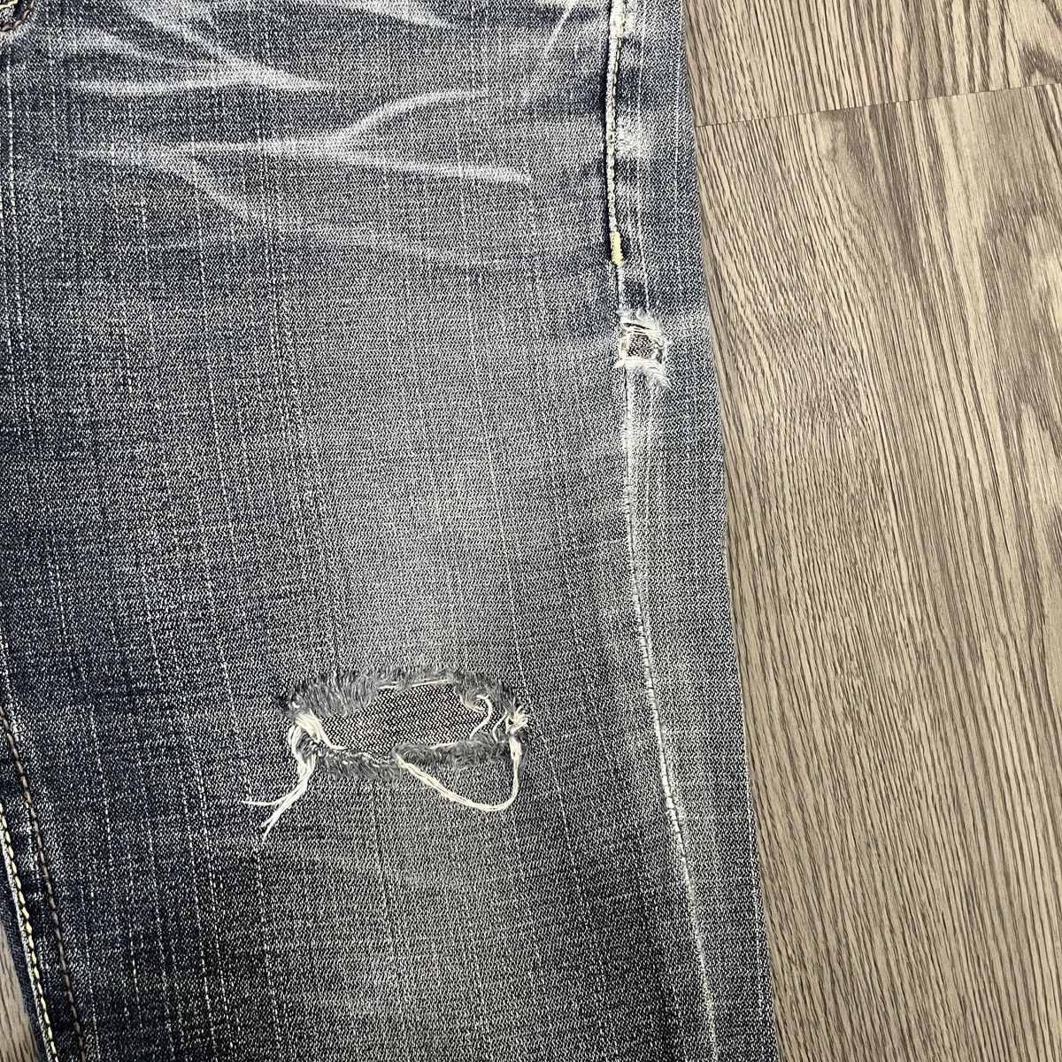 If Six Was Nine B.C.B.G - Flared Denim Fadding with Patch Skull Lgb Style Size US 26 / EU 42 - 8 Thumbnail
