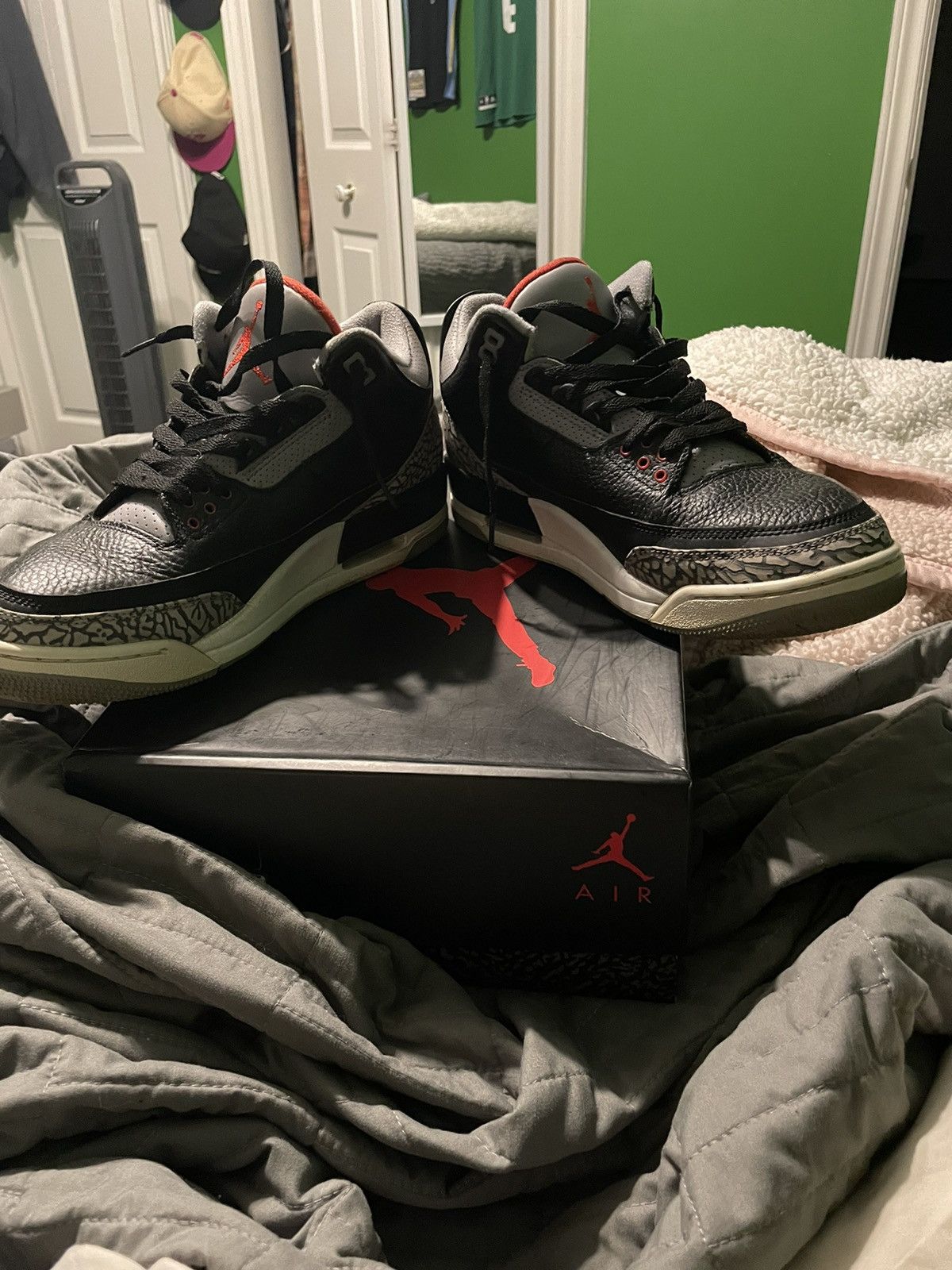 Jordan Brand Jordan 3 black cement Size US 10.5 / EU 43-44 - 4 Thumbnail