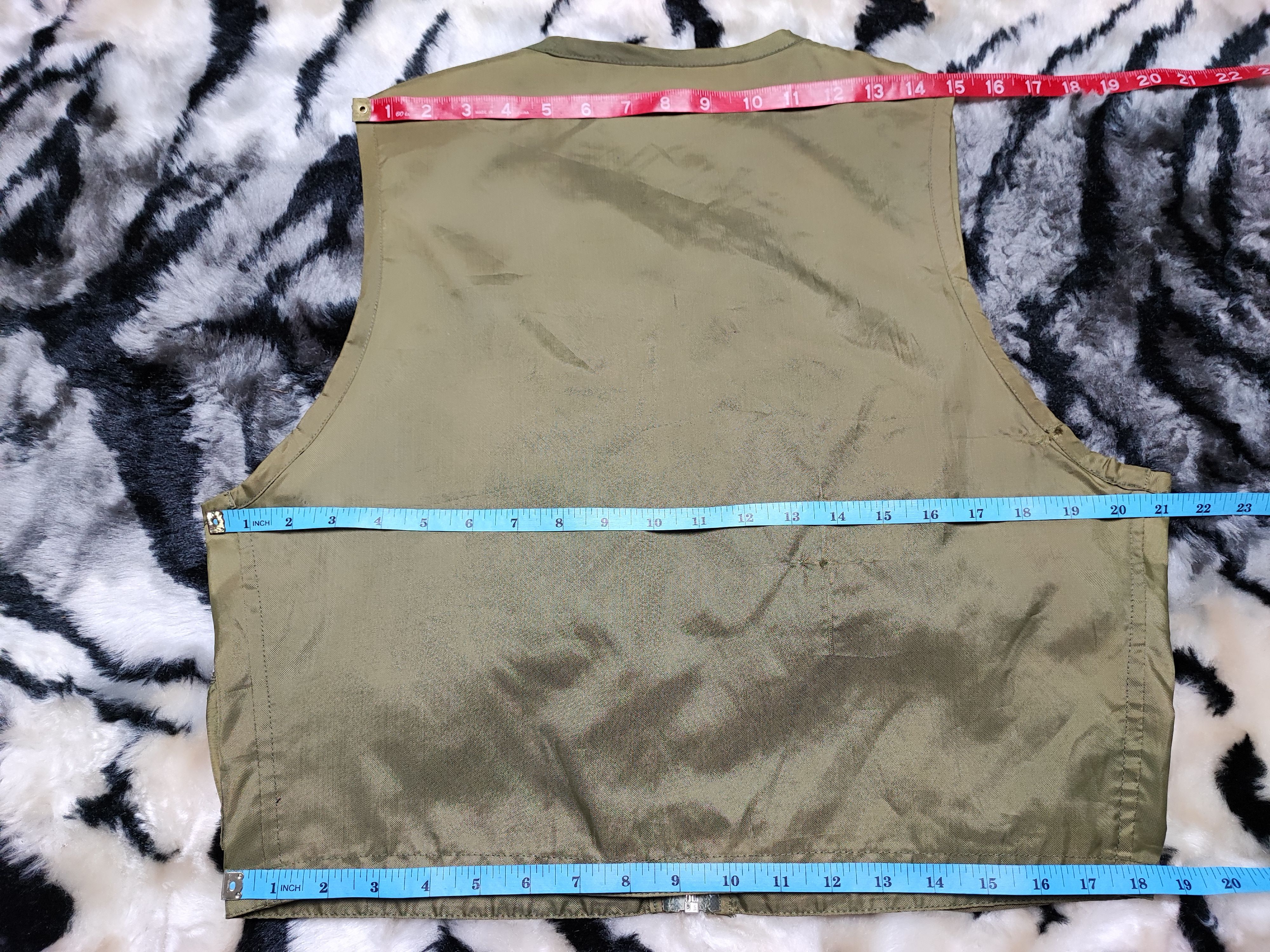 Who Decides War US Air Force Vest OG Size US S / EU 44-46 / 1 - 12 Thumbnail