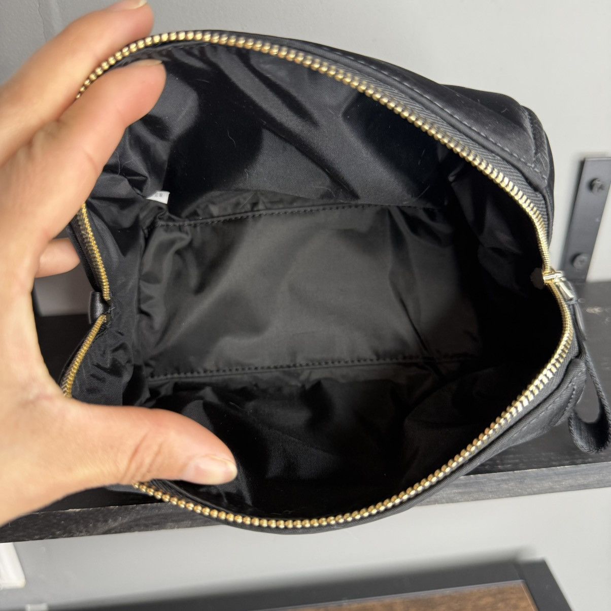 Kate Spade Kate Spade Chelsea Black Cosmetic Makeup Bag Nylon Travel Size ONE SIZE - 5 Thumbnail