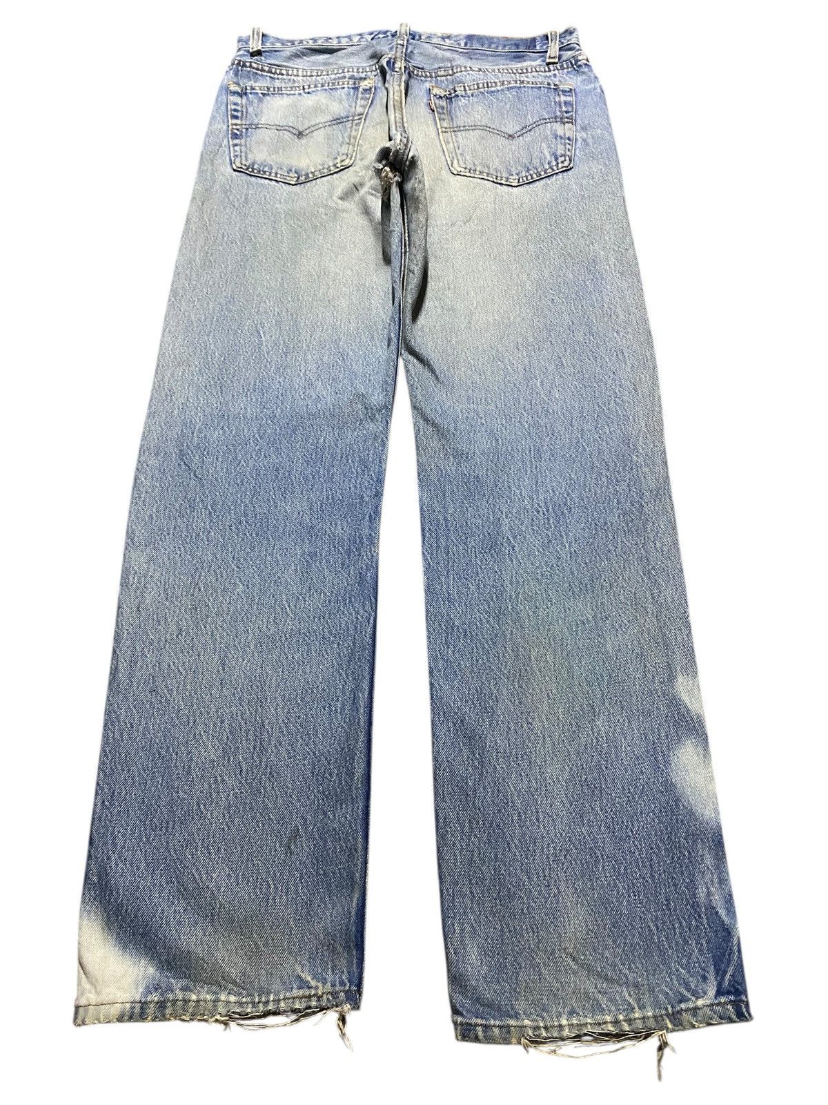 Levi's Levi’s 501 Distressed Light Wash Straight USA Vintage Size US 32 / EU 48 - 2 Thumbnail