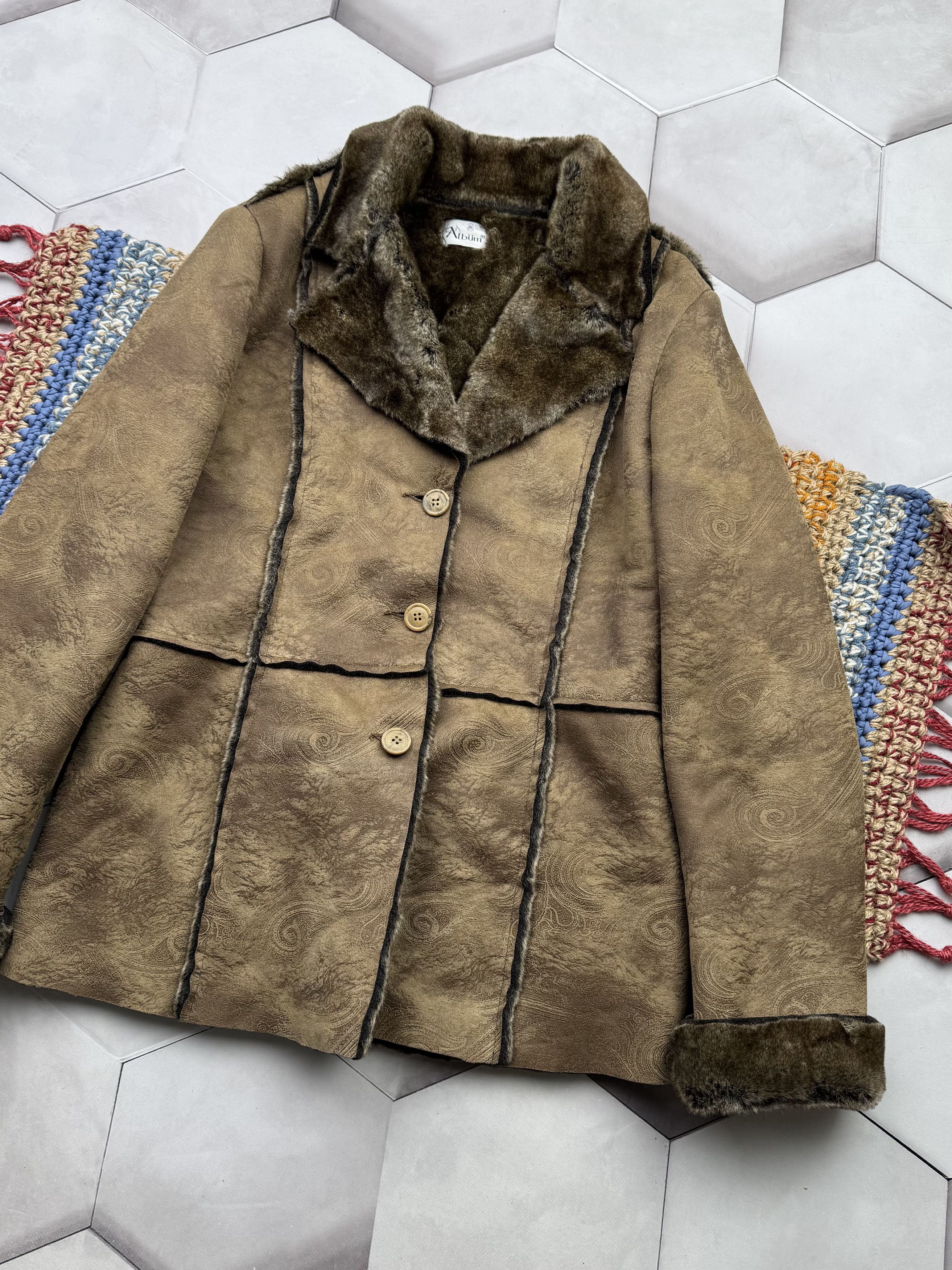 Japanese Brand Vintage Faux Sheepskin Coat (E4) Size M / US 6-8 / IT 42-44 - 3 Thumbnail