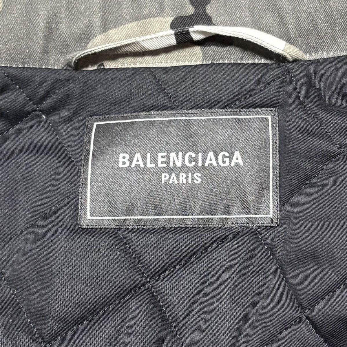 Balenciaga FALL 21 BALENCIAGA BY DEMNA CAMO MULTI JACKET Size US XS / EU 42 / 0 - 14 Thumbnail