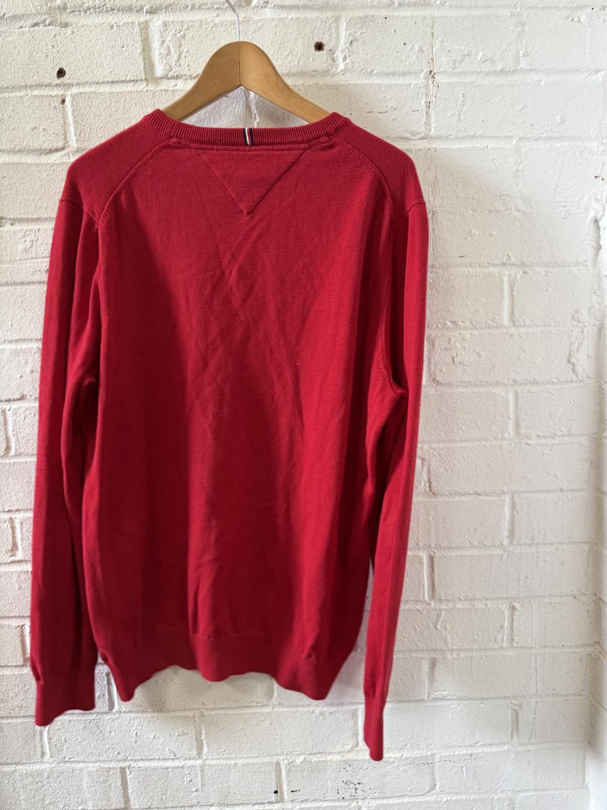 Tommy Hilfiger Tommy Hilfiger Men's Red Crew Neck Sweater Large Size US L / EU 52-54 / 3 - 4 Thumbnail