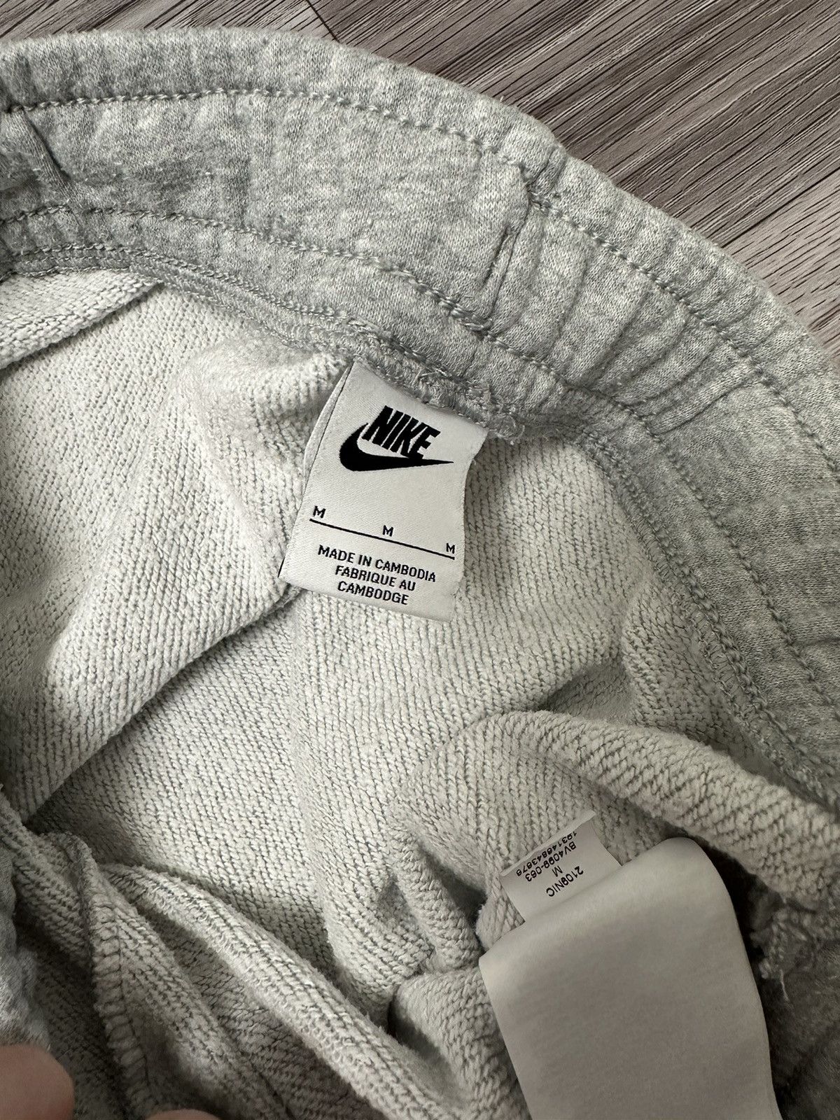 Nike Vintage Nike Swoosh Cotton Baggy Trackpants Y2K S rap fit Size US 30 / EU 46 - 4 Thumbnail