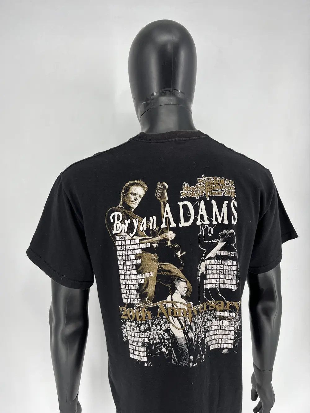 Band Tees Bryan Adams World Tour 2011 Vintage Rock Band Tour Tee Size US L / EU 52-54 / 3 - 7 Thumbnail