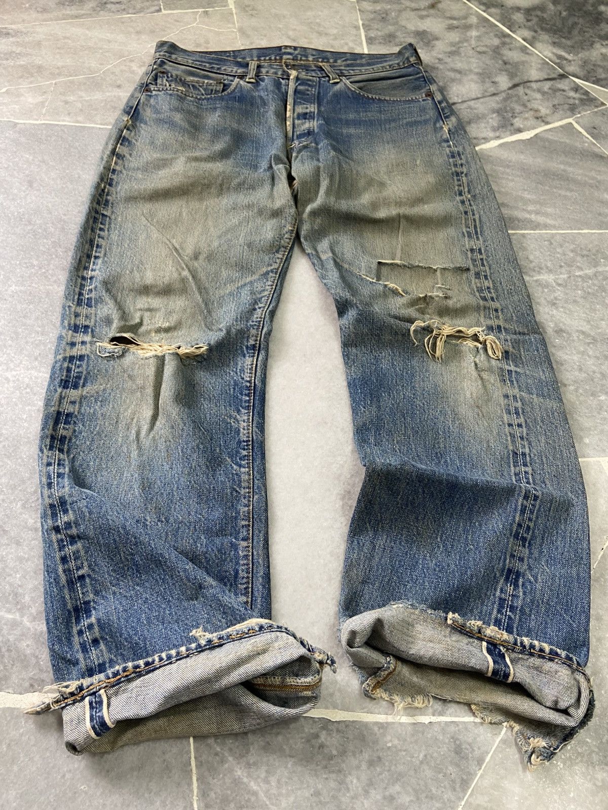 Levi's Vintage 60s 70s Levi’s 501 Big E Selvedge jeans Button No6 Size US 32 / EU 48 - 2 Thumbnail