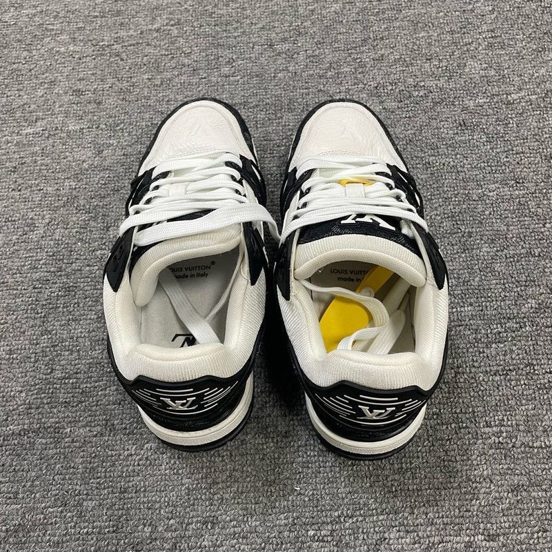 Louis Vuitton Louis Vuitton Black White Trainer Low-Top Sneakers Size US 7 / IT 37 - 3 Thumbnail