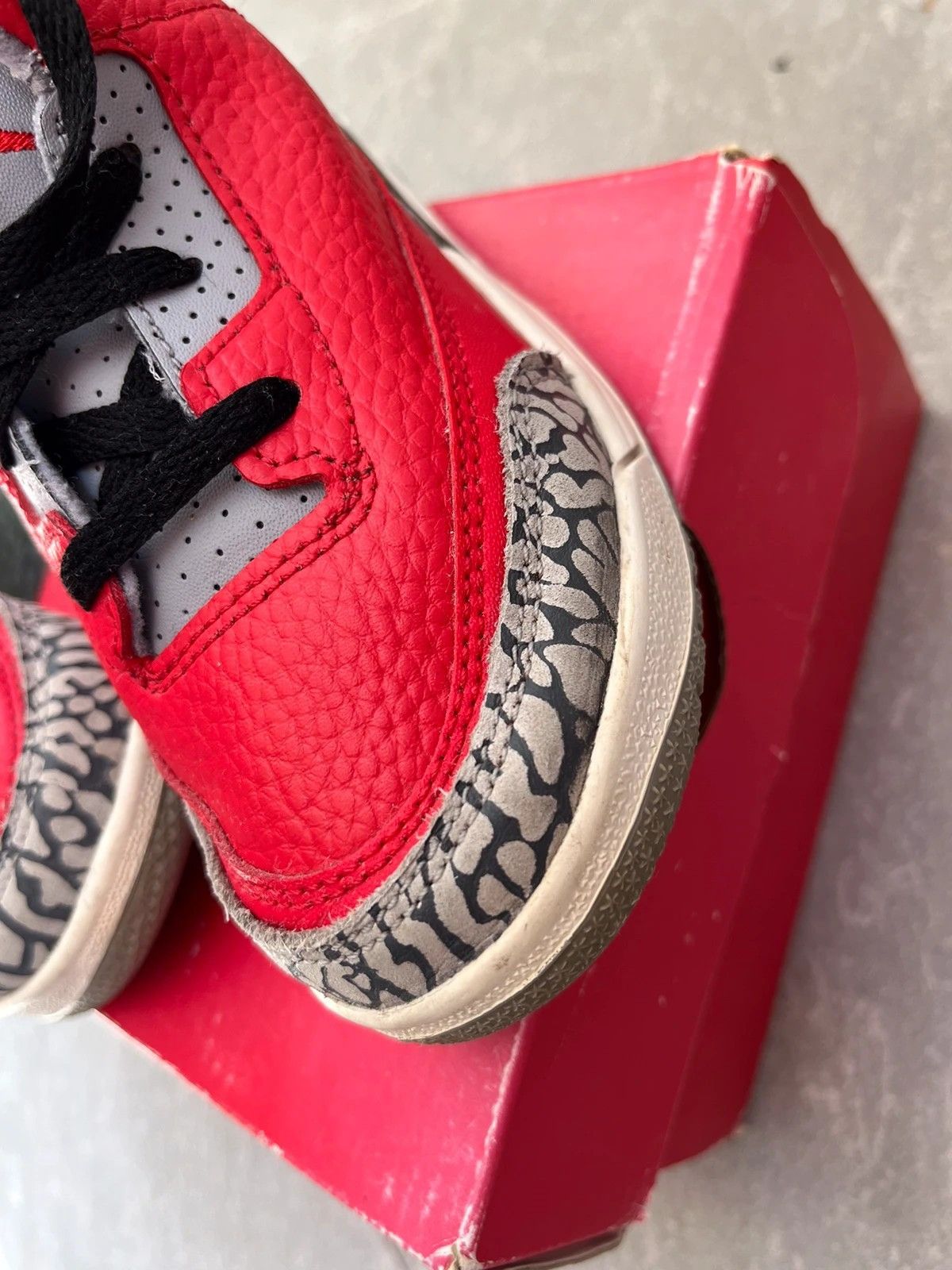 Jordan Brand Air Jordan Retro 3 Size 9C EUR 26 15cm Sneakers Size US 5 / EU 37 - 10 Thumbnail