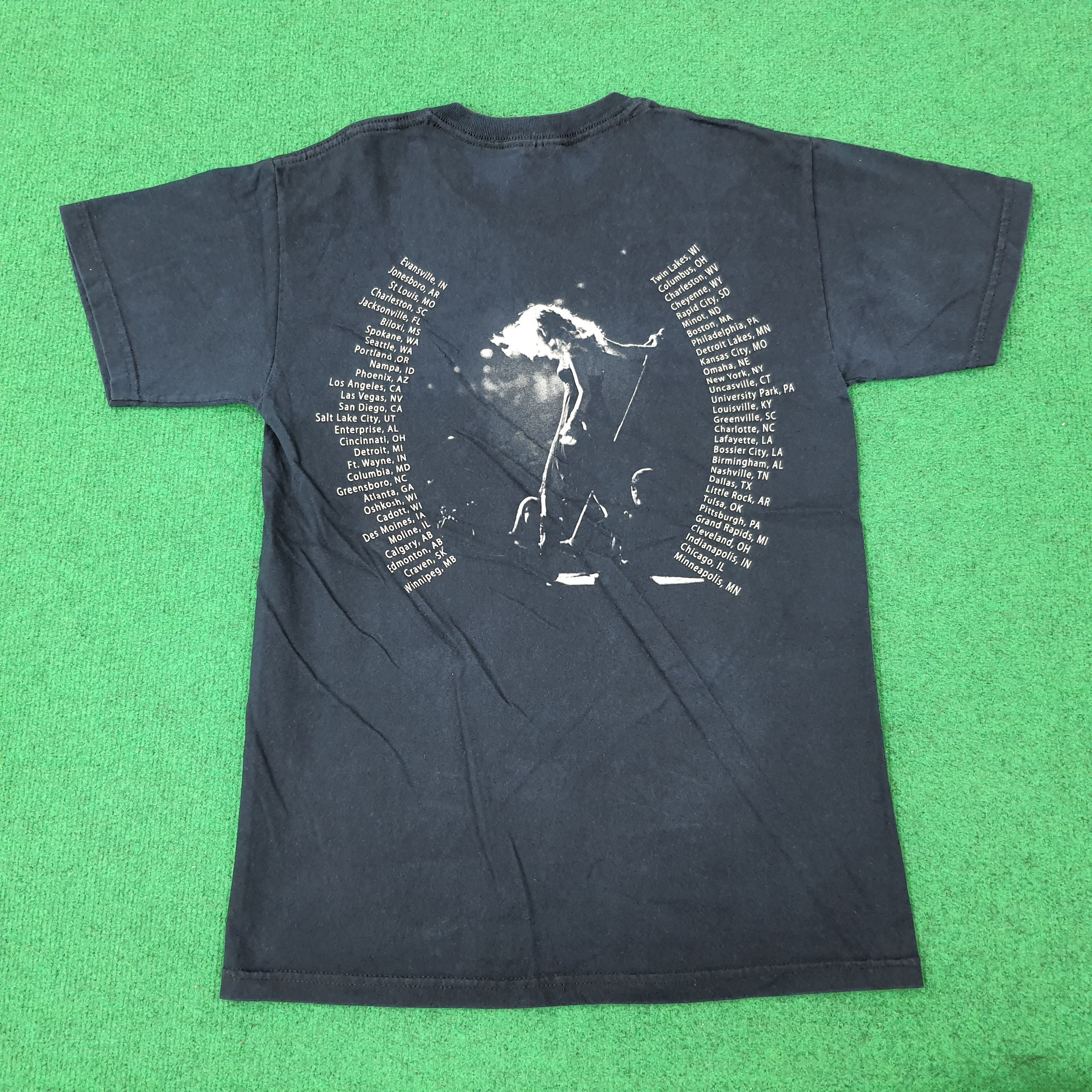 Band Tees Vintage Taylor Swift Tour Tshirt C239N57 Size US S / EU 44-46 / 1 - 3 Thumbnail