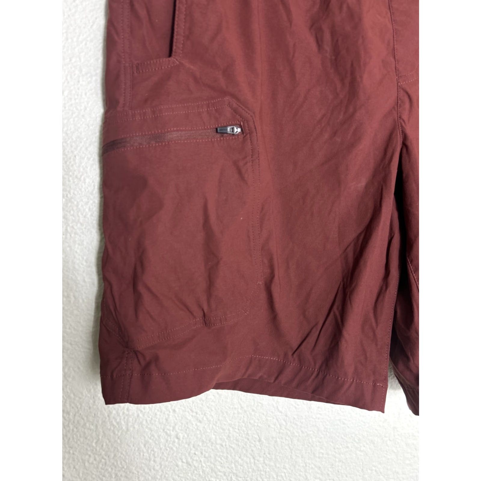 Eddie Bauer VINTAGE Eddie Bauer Mens 2XL Nylon Spandex Cargo Shorts Red Rust Pullon Drawstring Cargo Short Mens Regular Red 2XL Jeans? Size US 39 - 2 Thumbnail