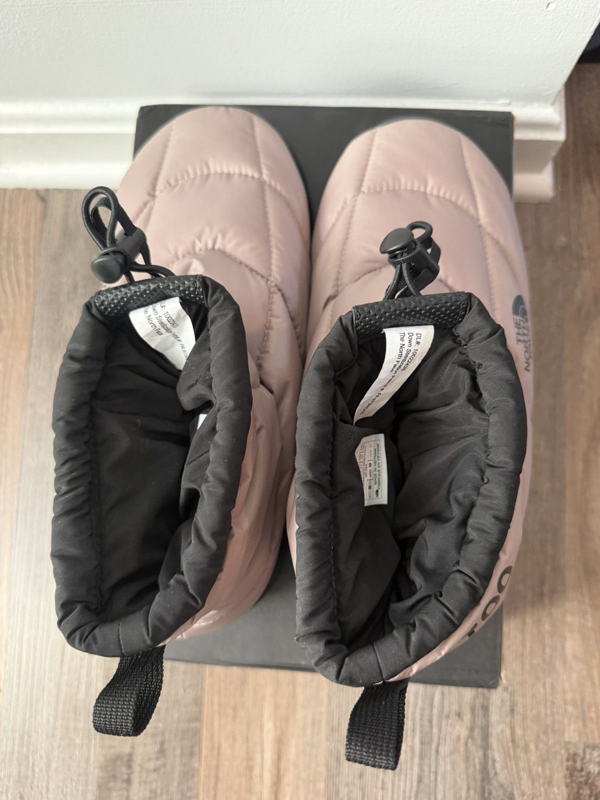 The North Face Nuptse Traction Chukka Size US 8 / EU 41 - 3 Thumbnail