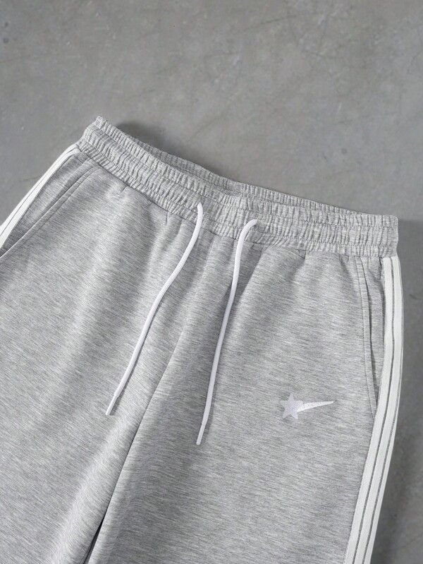 Japanese Brand Grey Sweatpants with Textured Side-Stripe Detail Size US 34 / EU 50 - 2 Thumbnail
