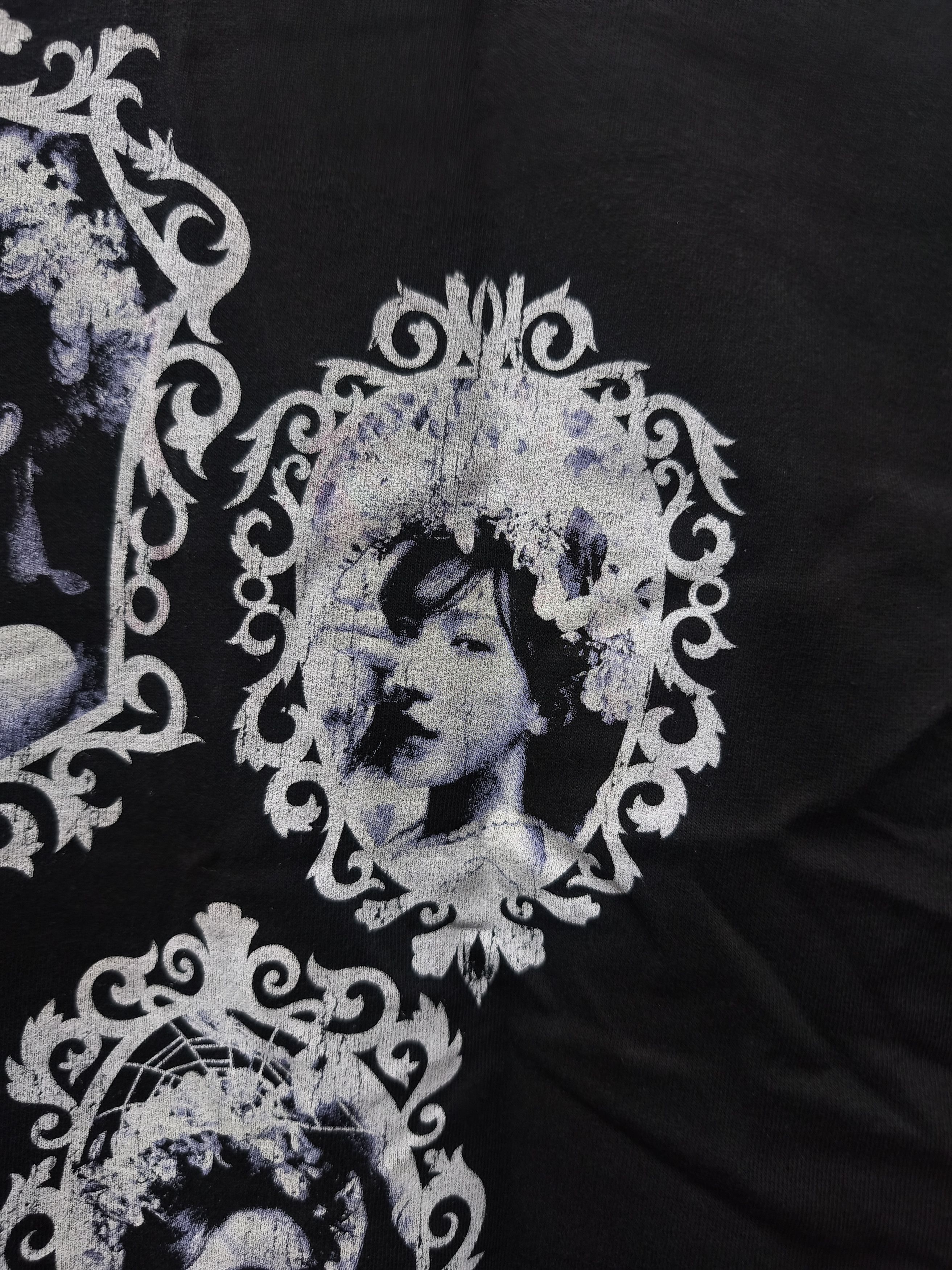 Rap Tees Red Velvet Horror Bride's T-shirt Size US XL / EU 56 / 4 - 13 Thumbnail