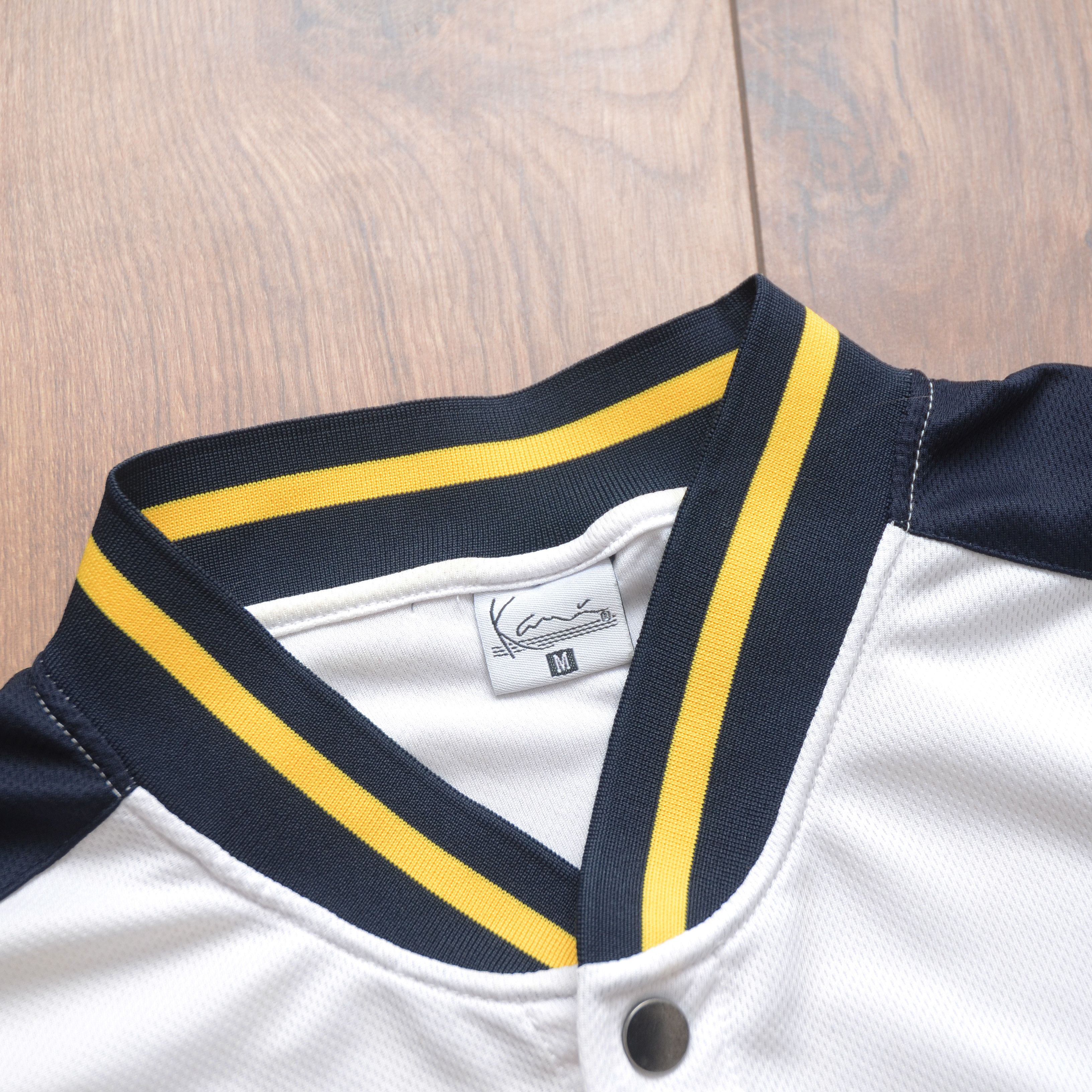 Karl Kani Karl Kani Striped Big Logo Jersey Size M White Hip-Hop Y2K Size US M / EU 48-50 / 2 - 11 Thumbnail