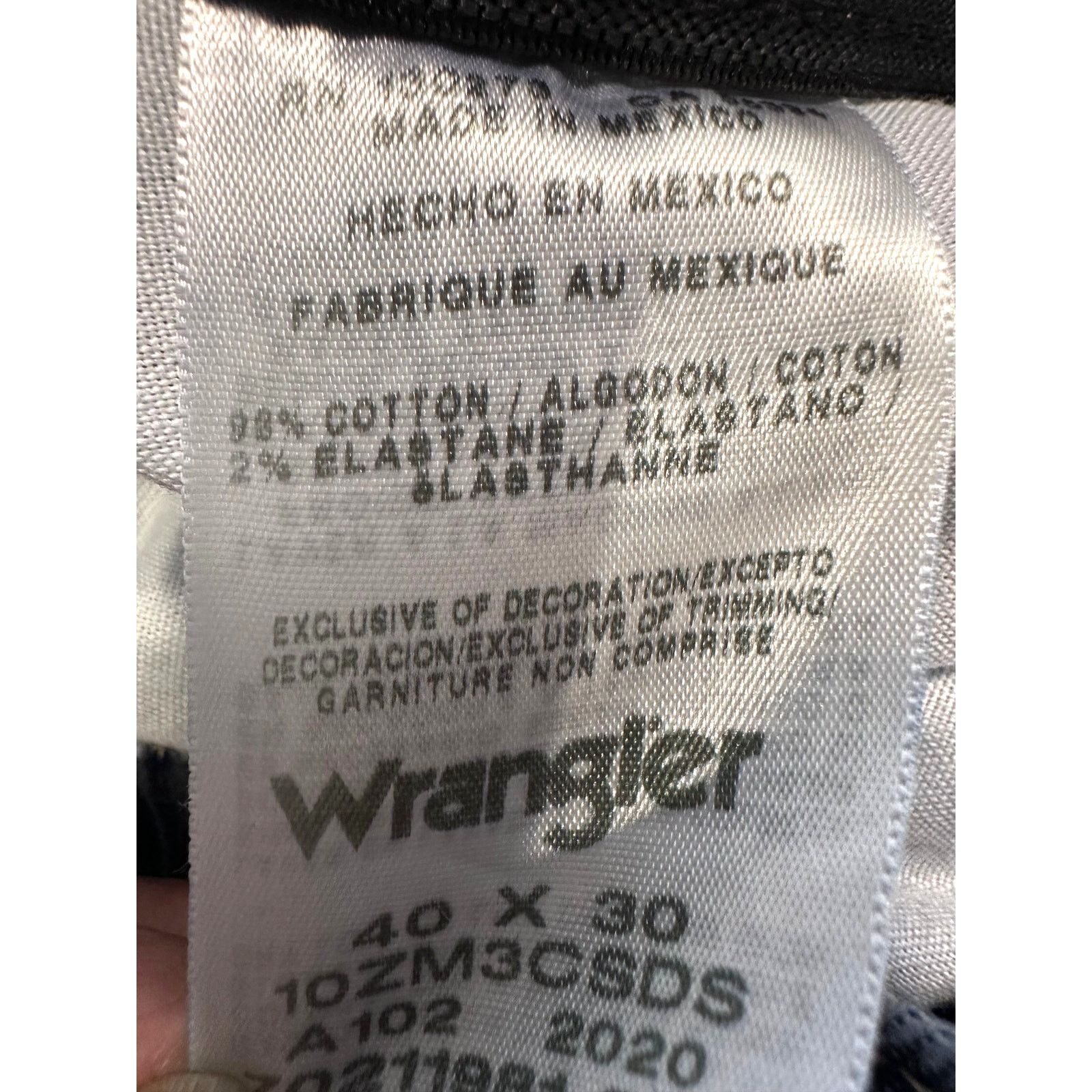 Wrangler Wrangler Authentic Mens Classic Straight Fit Jean Blue 40x30 Size US 40 / EU 56 - 15 Thumbnail