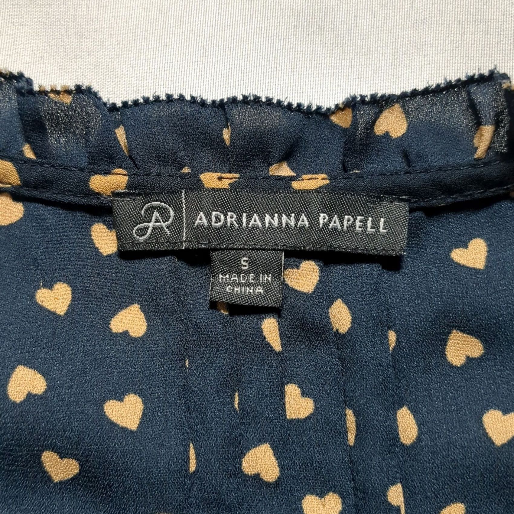Adrianna Papell Adrianna Papell Navy Blue Gold Heart Print Sleeveless Ruffle Neck Blouse Small Women Shirt Female Office Wear Plaid? Wait Size S / US 4 / IT 40 - 4 Thumbnail