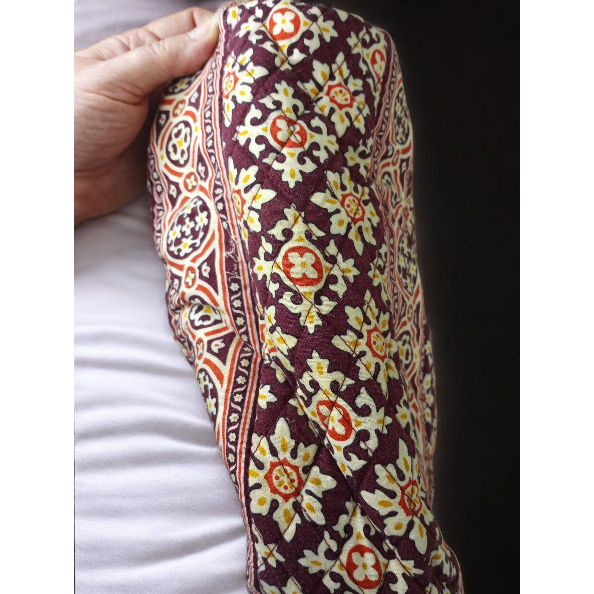 Other Vera Bradley Maroon Medallion Tote Size ONE SIZE - 6 Thumbnail
