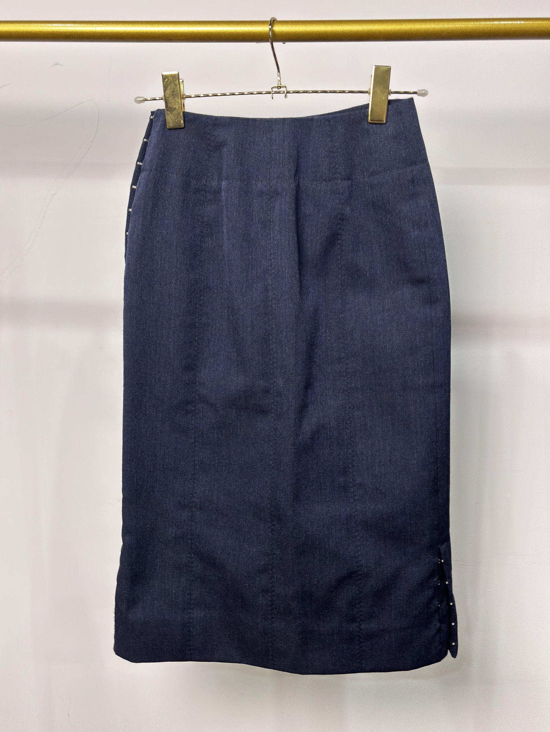 Louis Vuitton Louis Vuitton Navy Wool Pencil Skirt – Side Button Closure Size 24" / US 00 / IT 34 - 2 Thumbnail