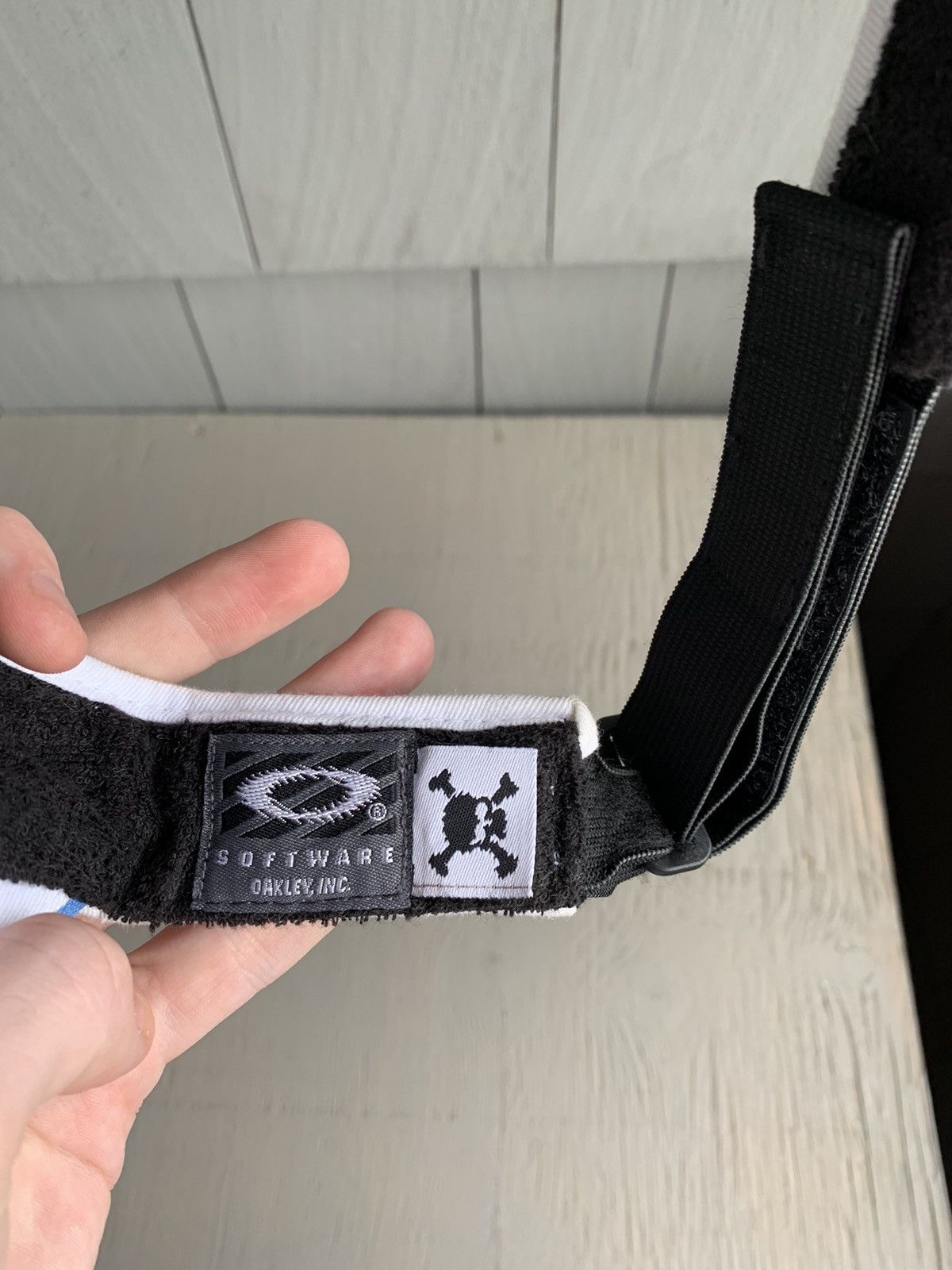 Oakley × Vintage 2000s Vintage Oakley Software Visor Y2K Skull Crossbone $ Size ONE SIZE - 4 Thumbnail