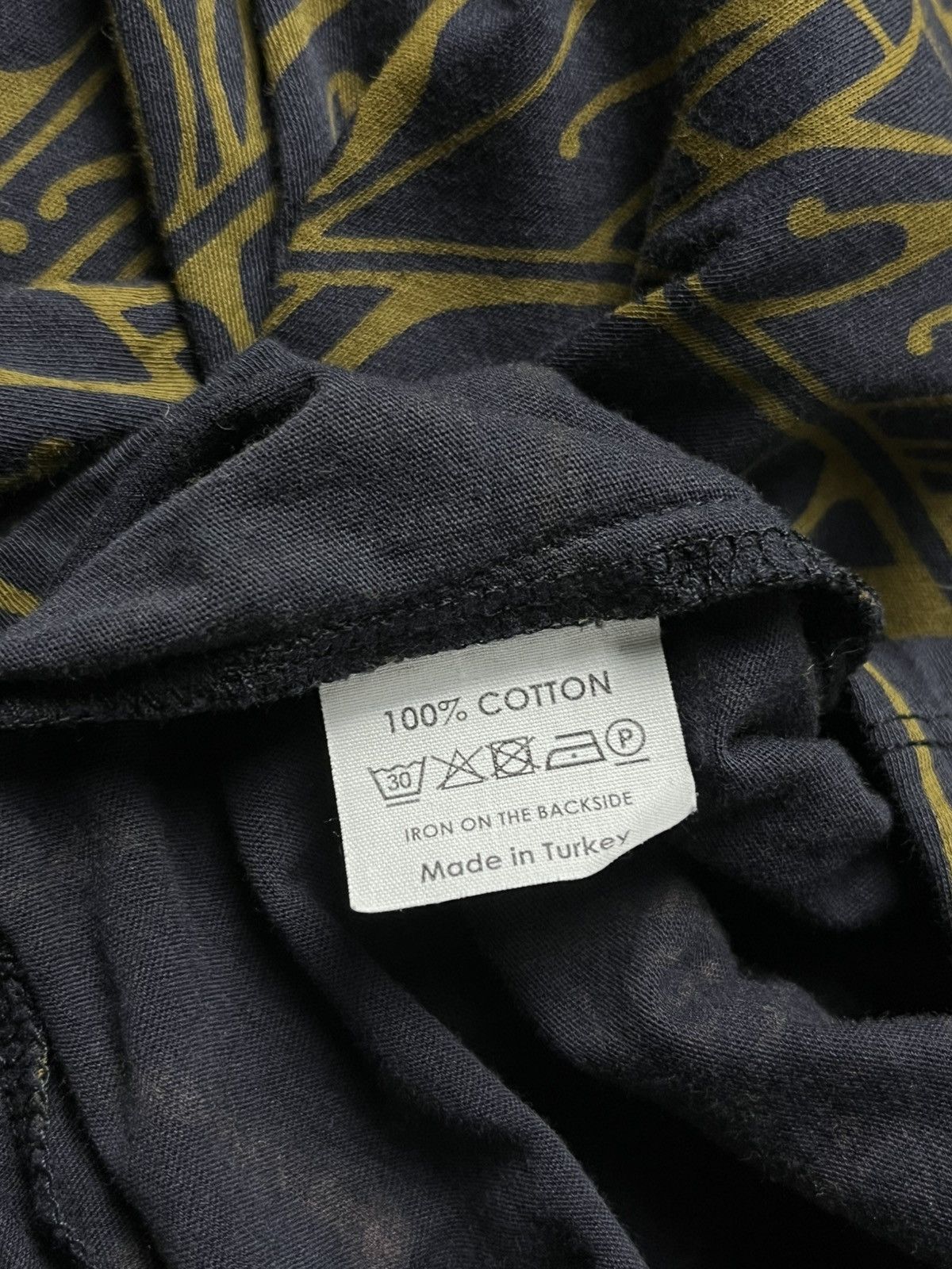 Dries Van Noten Dries van noten - AW16/17 psychedelic turtleneck Size US M / EU 48-50 / 2 - 12 Thumbnail