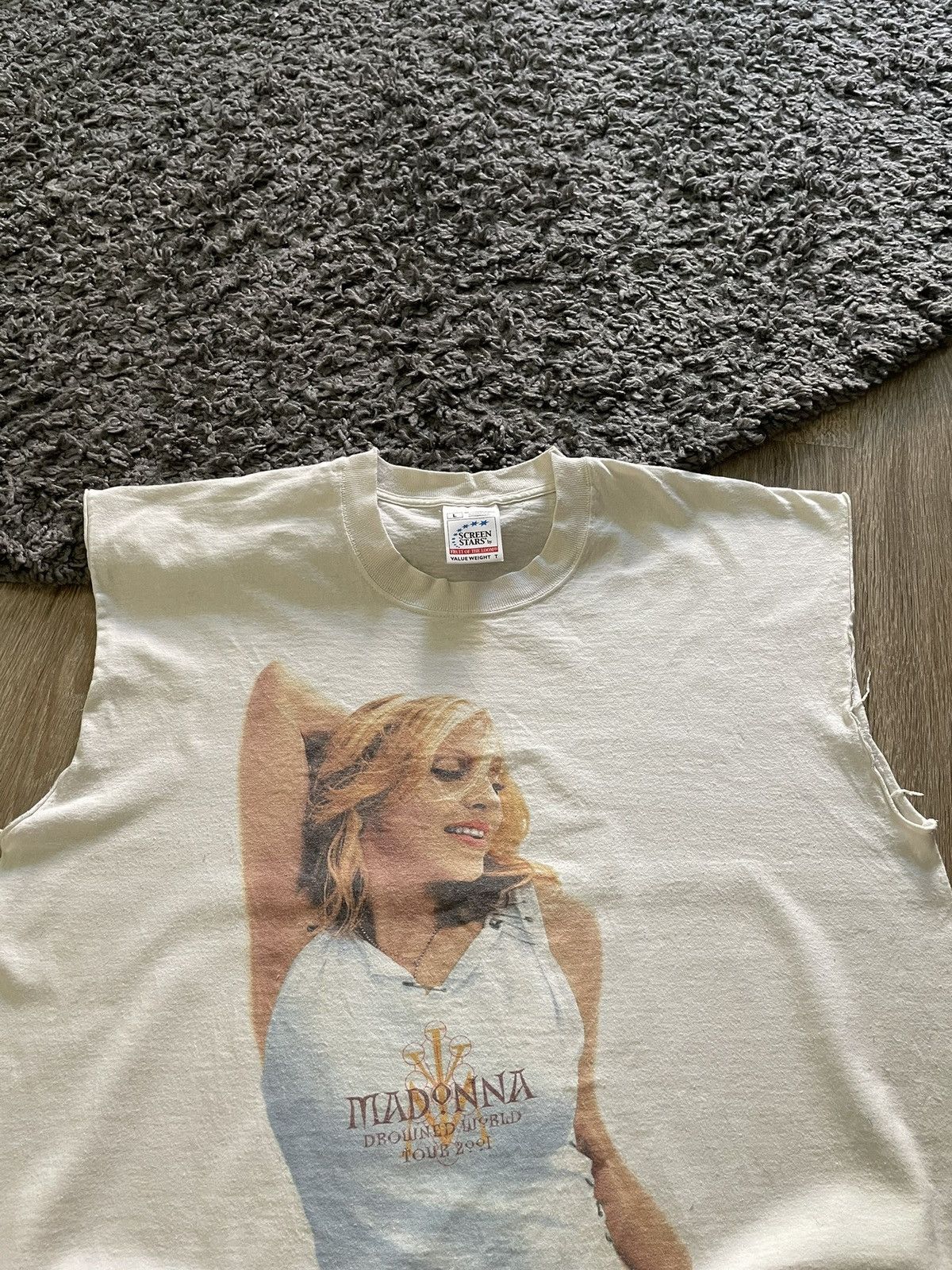 Band Tees × Vintage Vintage 2001 Madonna Drowned World Tour Y2K Tank Top Size US L / EU 52-54 / 3 - 4 Thumbnail