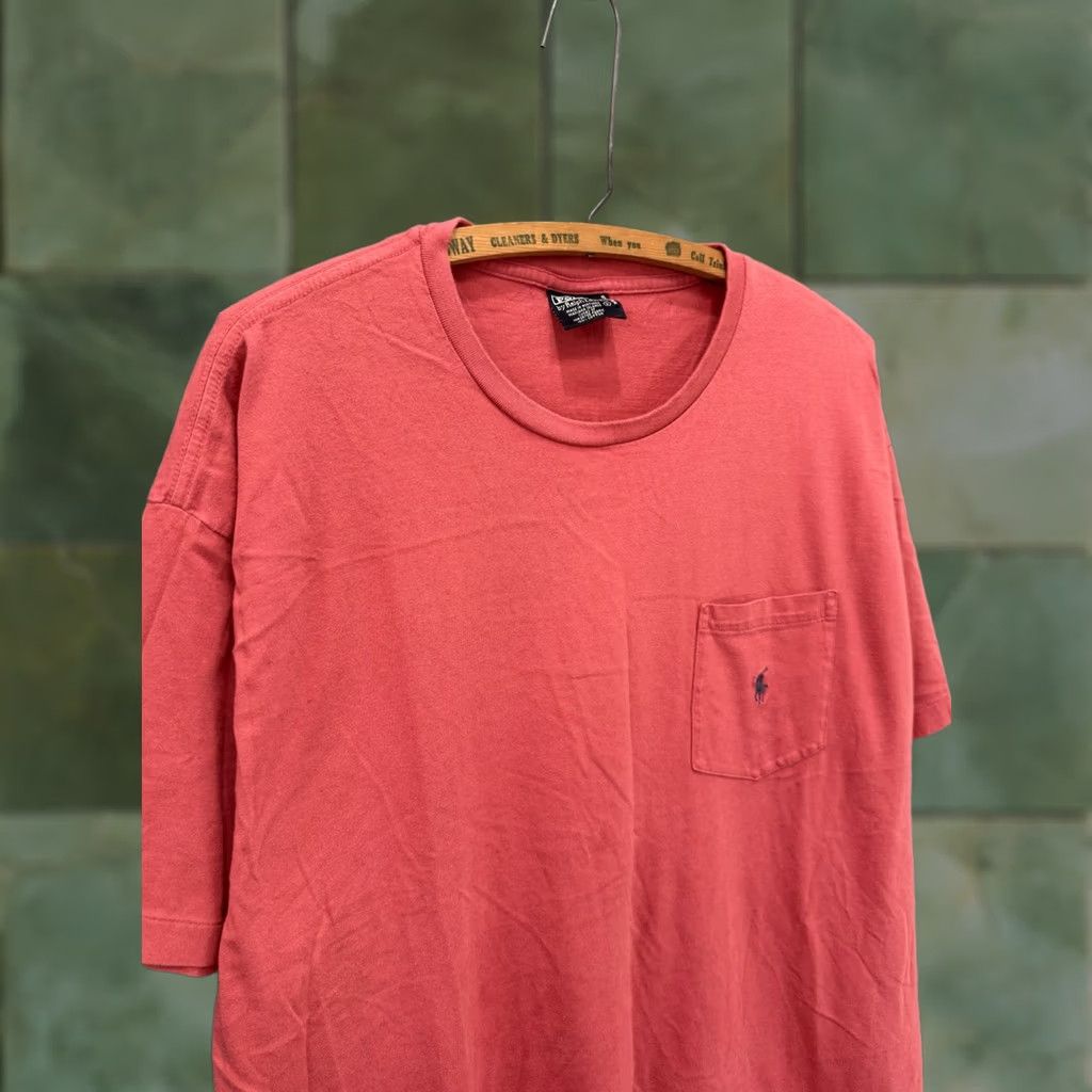 Ralph Lauren VINTAGE Ralph Lauren Polo Tee Red Cotton Pocket Embroidered Size L 90s Mens Mens Size US L / EU 52-54 / 3 - 1 Thumbnail