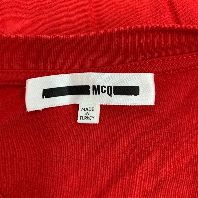 Alexander McQueen Alexander Mcqueen Red swallow print cotton round-neck lotu Size XS / US 0-2 / IT 36-38 - 5 Thumbnail