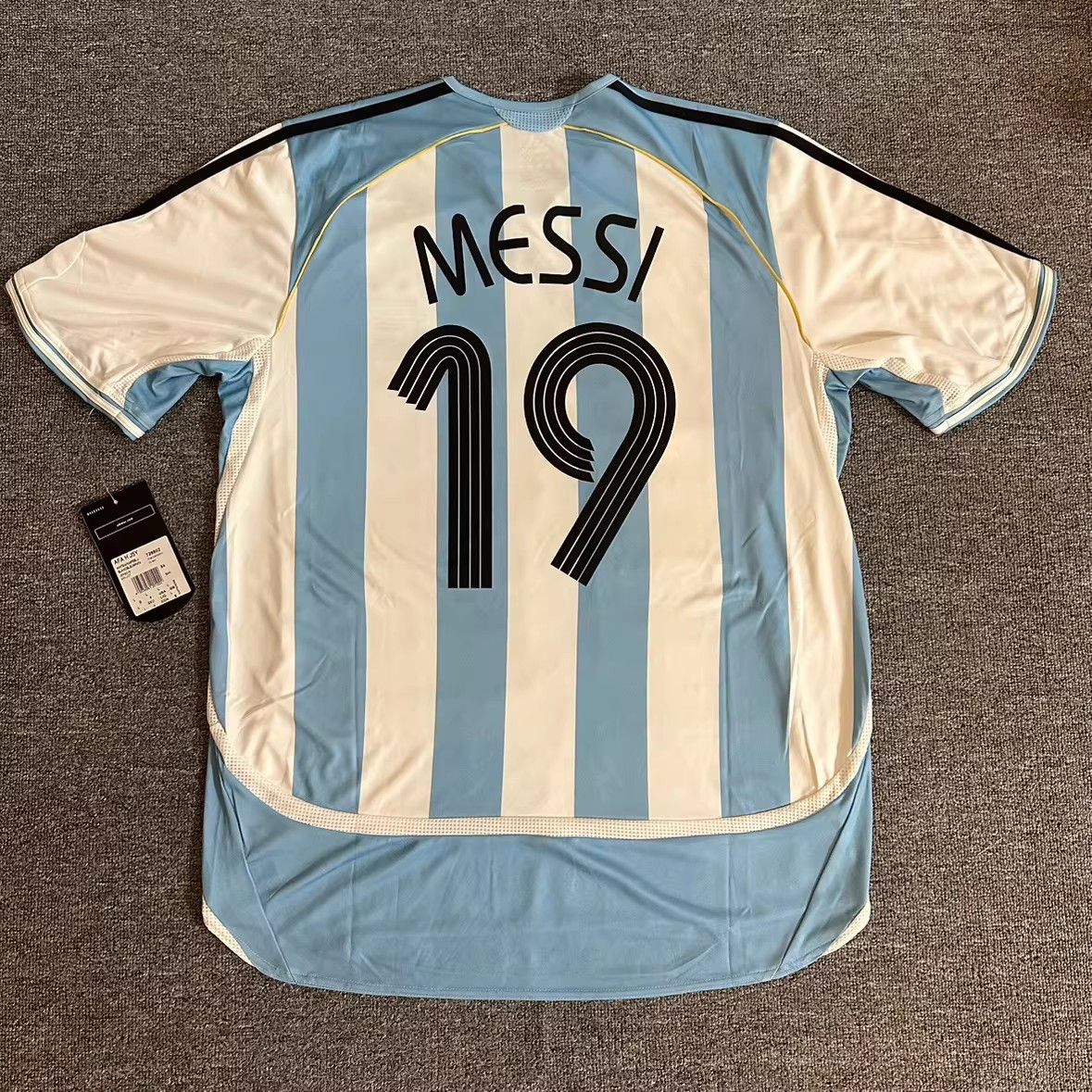 Other 2006 Argentina #19 Messi Jersey Size US XL / EU 56 / 4 - 1 Thumbnail