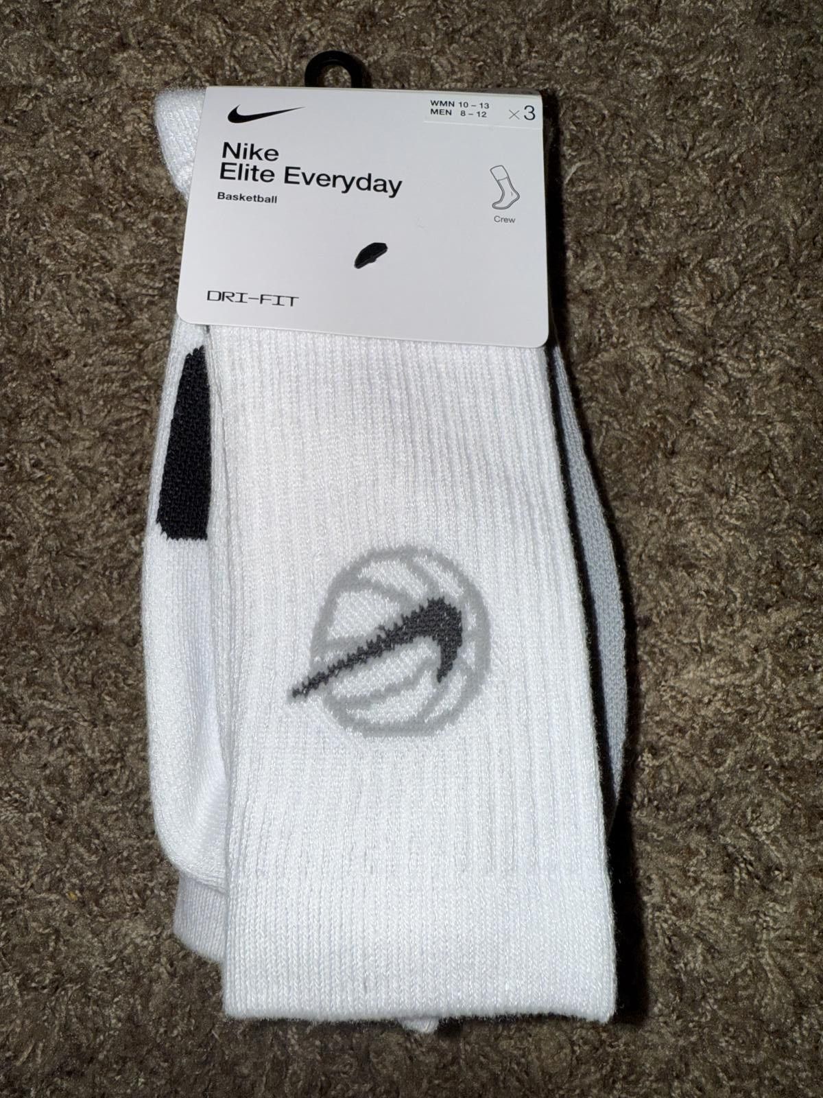 Nike Nike Men’s 3-pack Everyday Dri-FIT Basketball Crew Socks Sample Size ONE SIZE - 1 Thumbnail