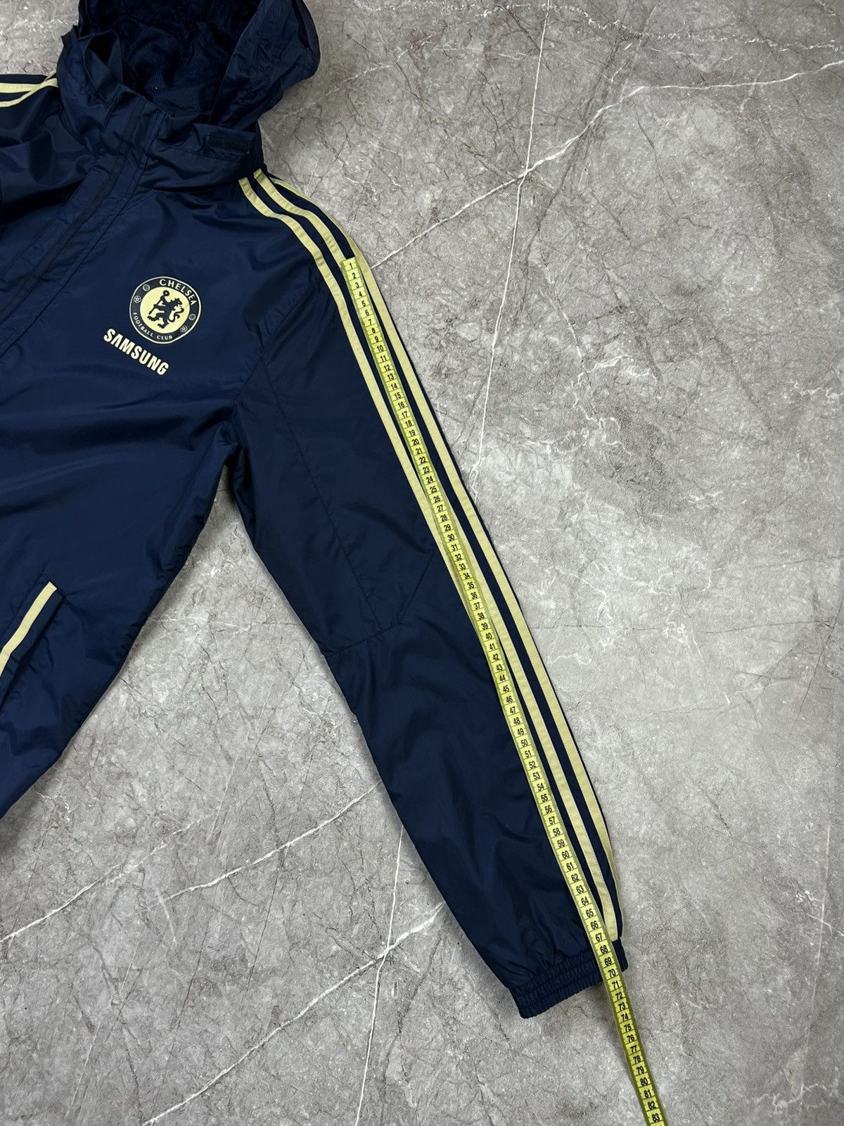 Adidas Vintage Chelsea soccer jacket adidas big logo size m Size US M / EU 48-50 / 2 - 18 Thumbnail