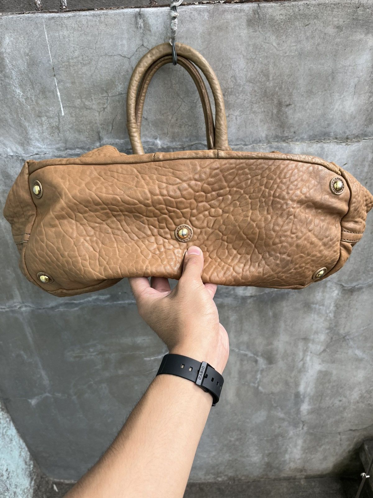 Yves Saint Laurent Pebbled Lambskin Leather Easy Muse Hand Bag Size ONE SIZE - 12 Thumbnail