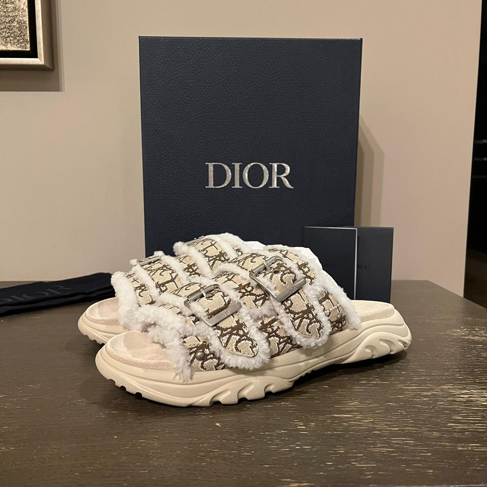 Dior × Travis Scott H-Town Sandals Shearling Embroidered in Ivory/White/Brown Size US 8 / EU 41 - 5 Thumbnail
