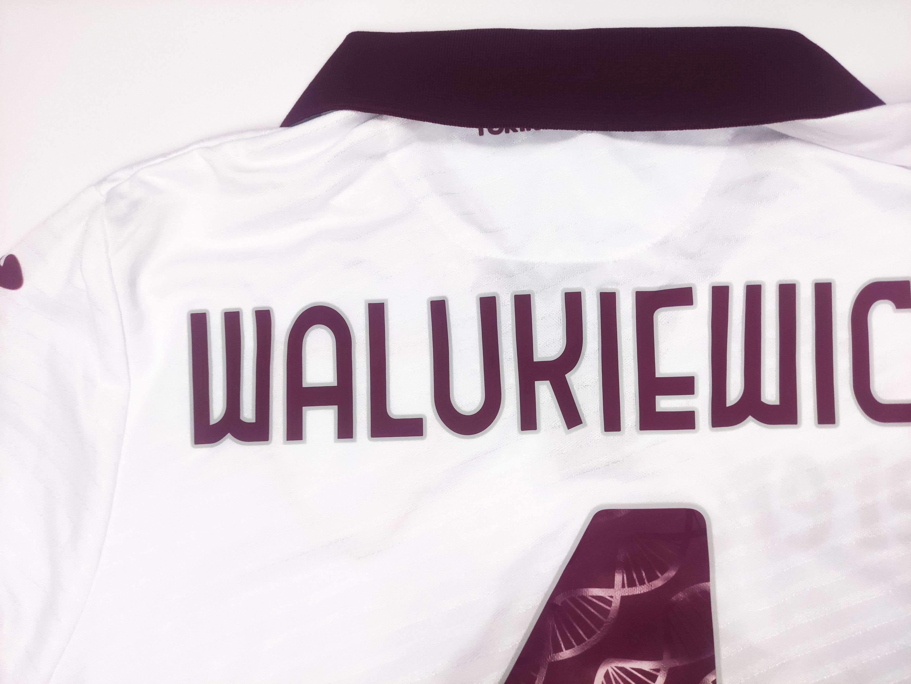 Joma Matchworn Walukiewicz #4 Torino 2024 2025 Joma Away Shirt Size US XL / EU 56 / 4 - 9 Thumbnail