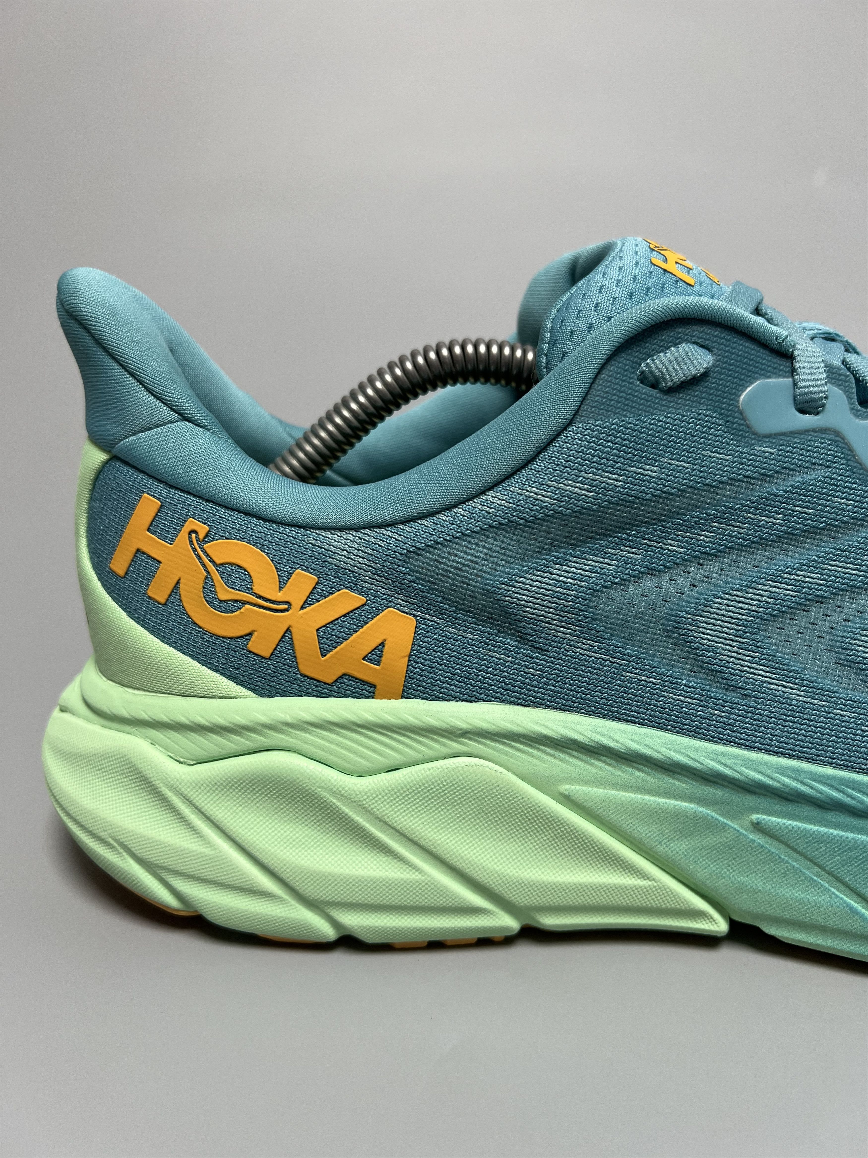 Hoka 9.5D Hoka One One Arahi 6 Running Shoes Walking Gym Size US 9.5 / EU 42-43 - 12 Thumbnail