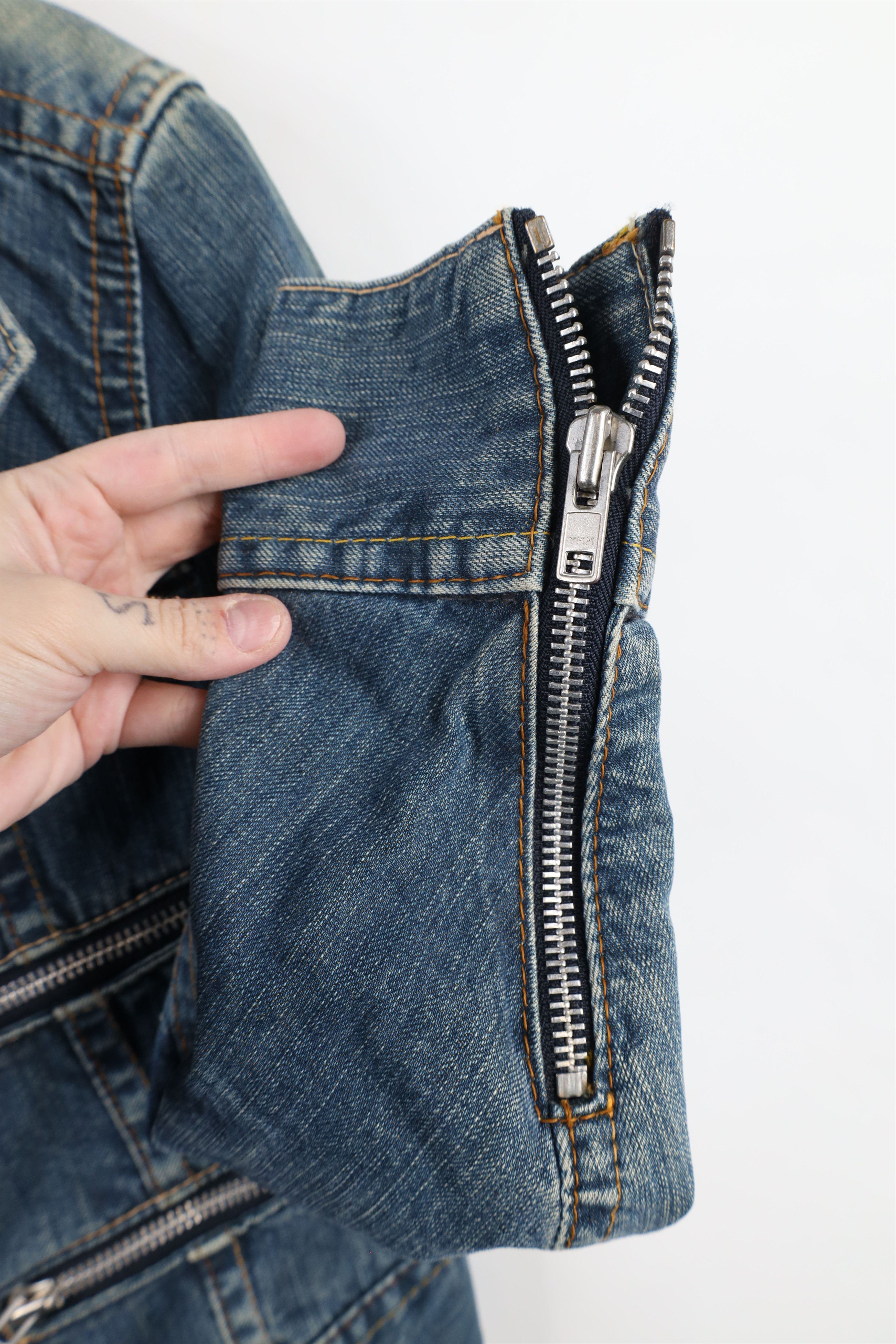 Levi's × Vintage Vintage Y2K Levis Zippered Denim Jean Trucker Jacket Size S / US 4 / IT 40 - 5 Thumbnail