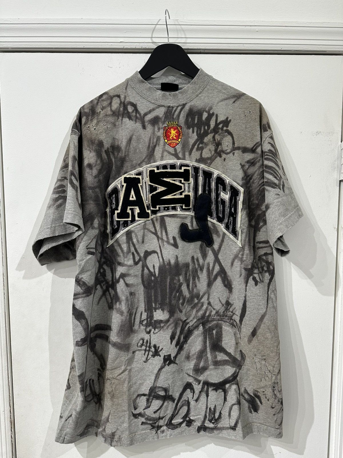 Balenciaga Balenciaga Skater Graffiti Distressed Logo T-Shirt Size 2 Size US L / EU 52-54 / 3 - 1 Thumbnail